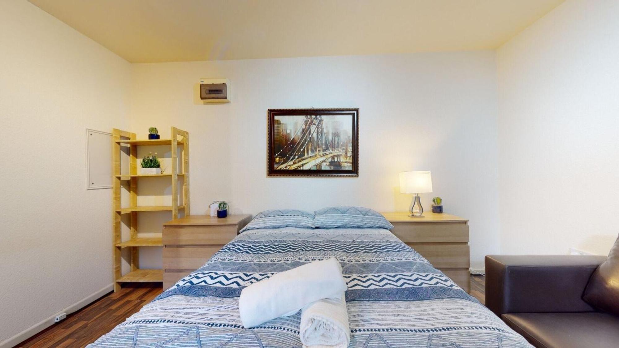 69 Aparthotel