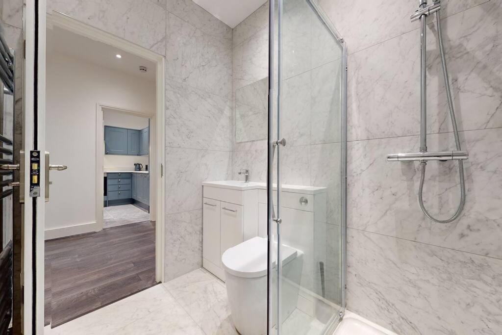 Apart-hotel Flats *
