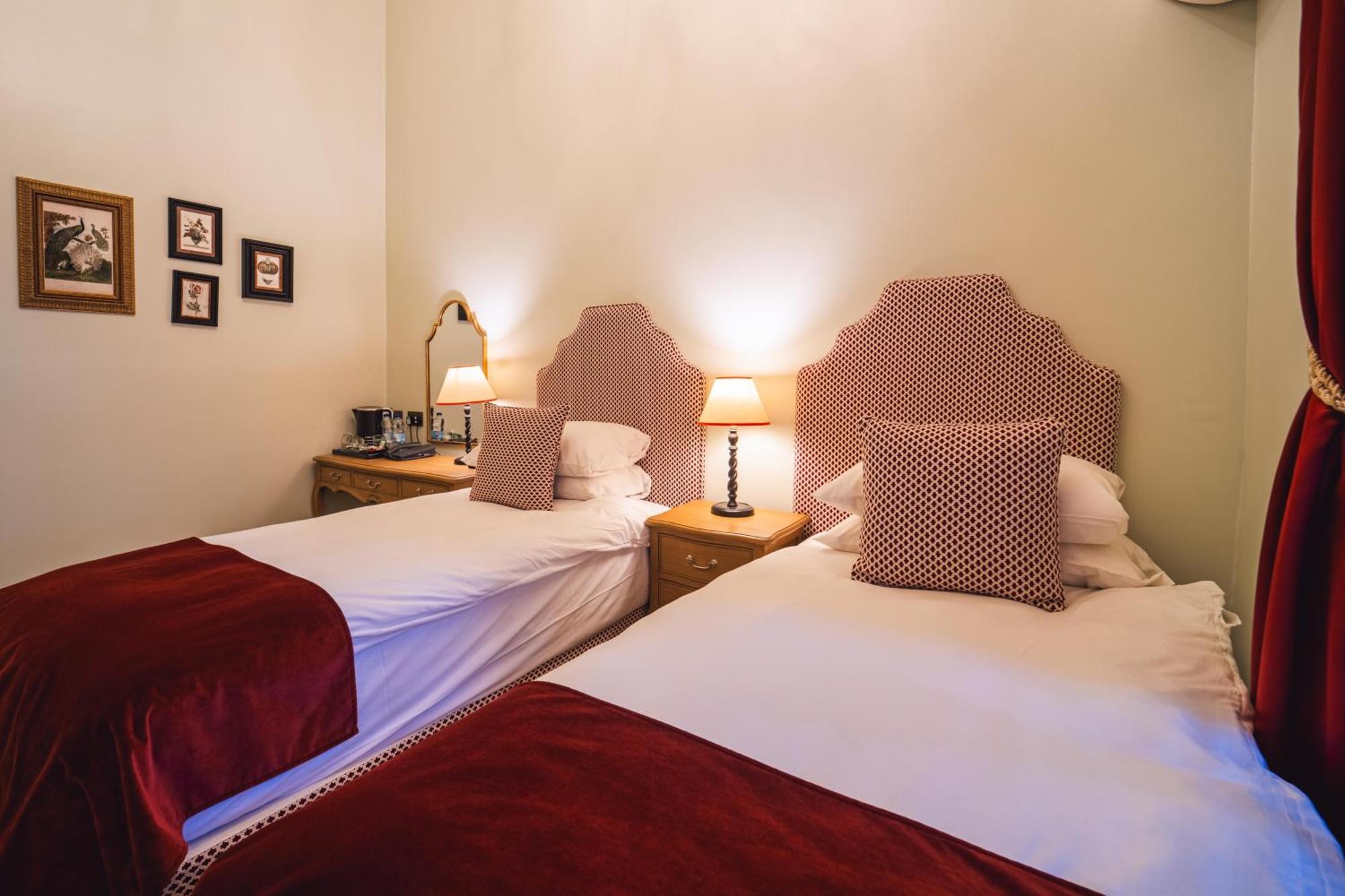 Twenty Nevern Square 4* Londres