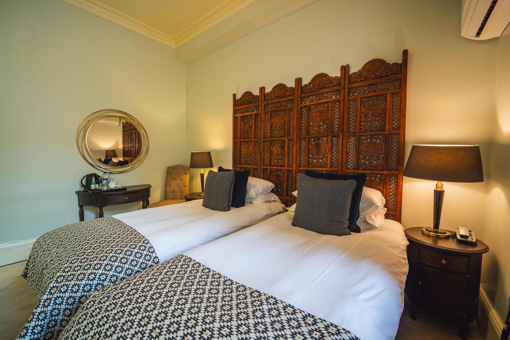 Twenty Nevern Square Hotel