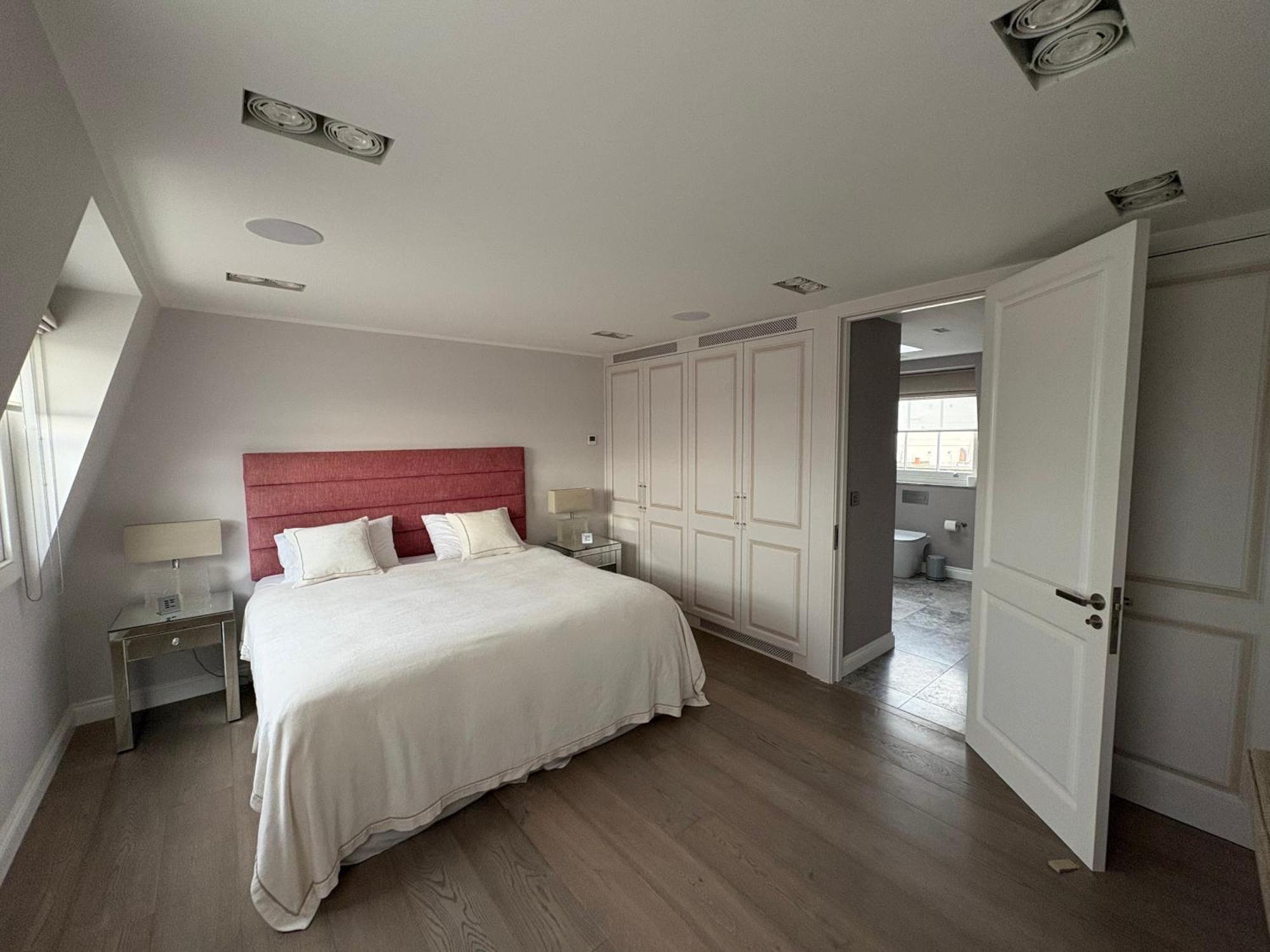 Luxury 4 Bedrooms 5 Baths 2 Receptions Family House With Garden Chelsea Villa