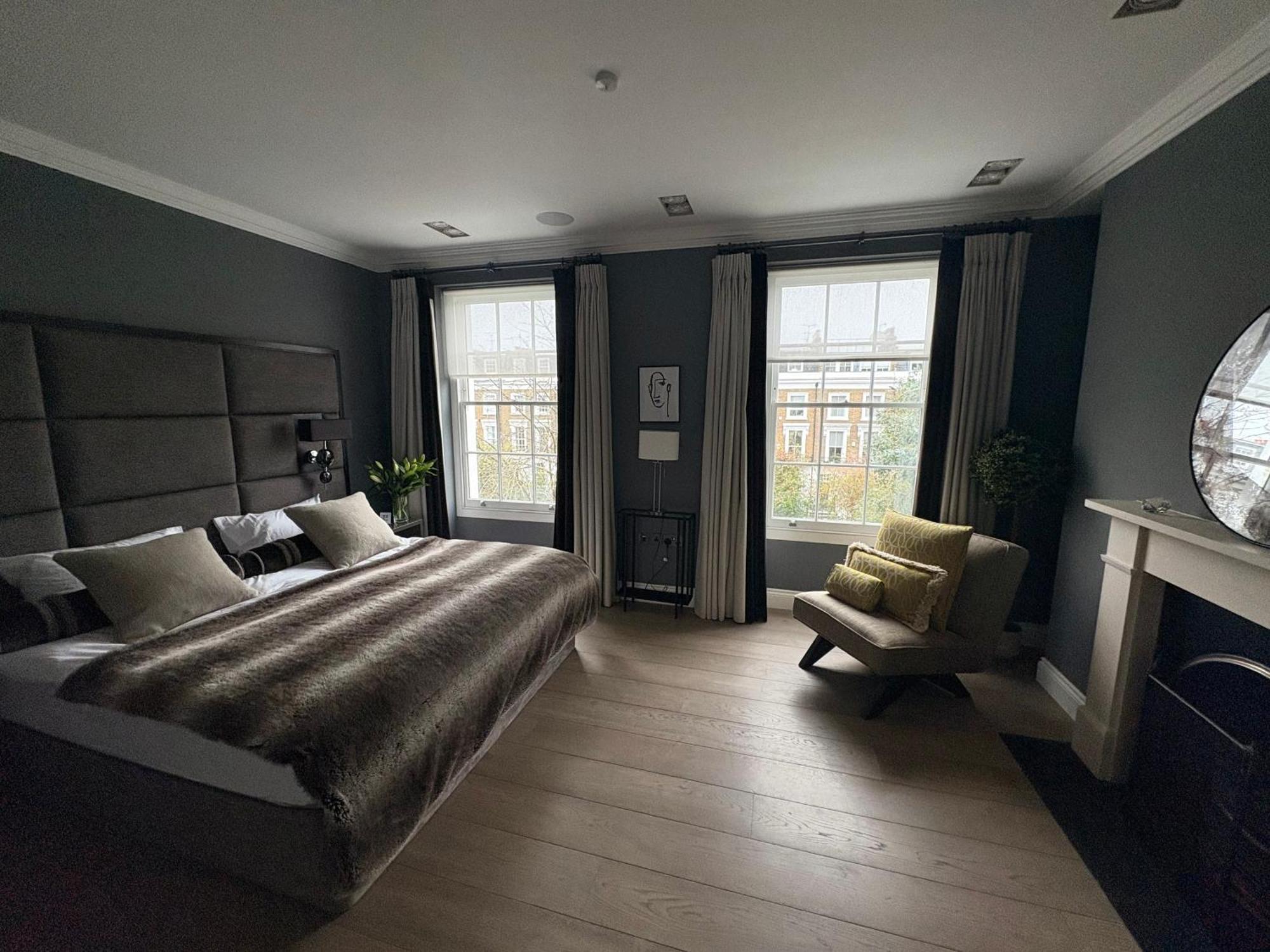 Luxury 4 Bedrooms 5 Baths 2 Receptions Family House With Garden Chelsea Villa