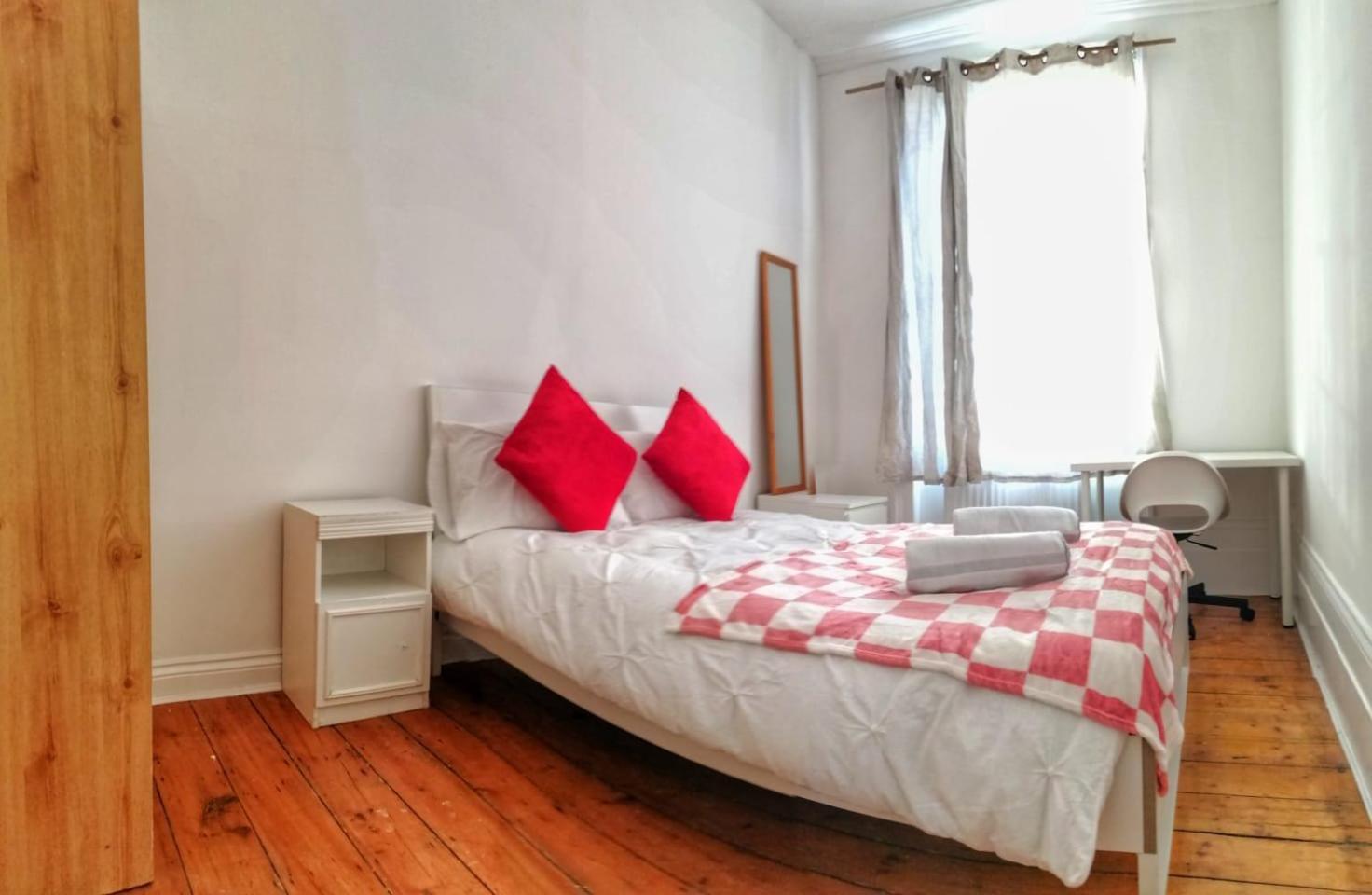 Сasa de vacaciones 5 Bedrooms House In King's Cross