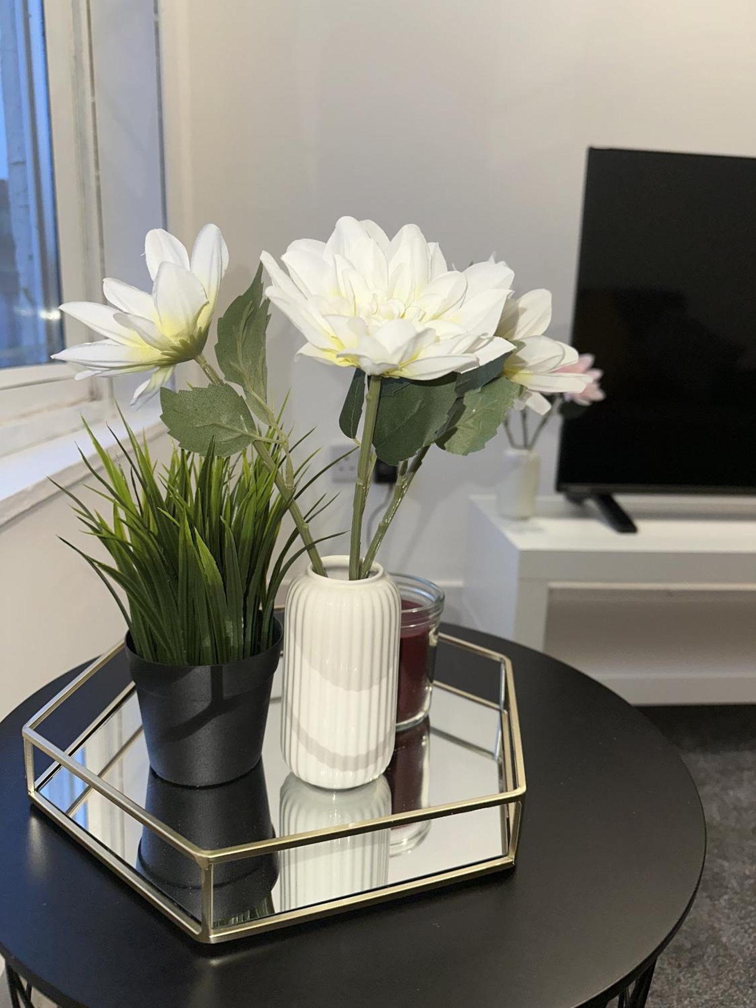 Hébergement de vacances Cozy 2 Bed In Ilford- Contractors & Groups Welcome *