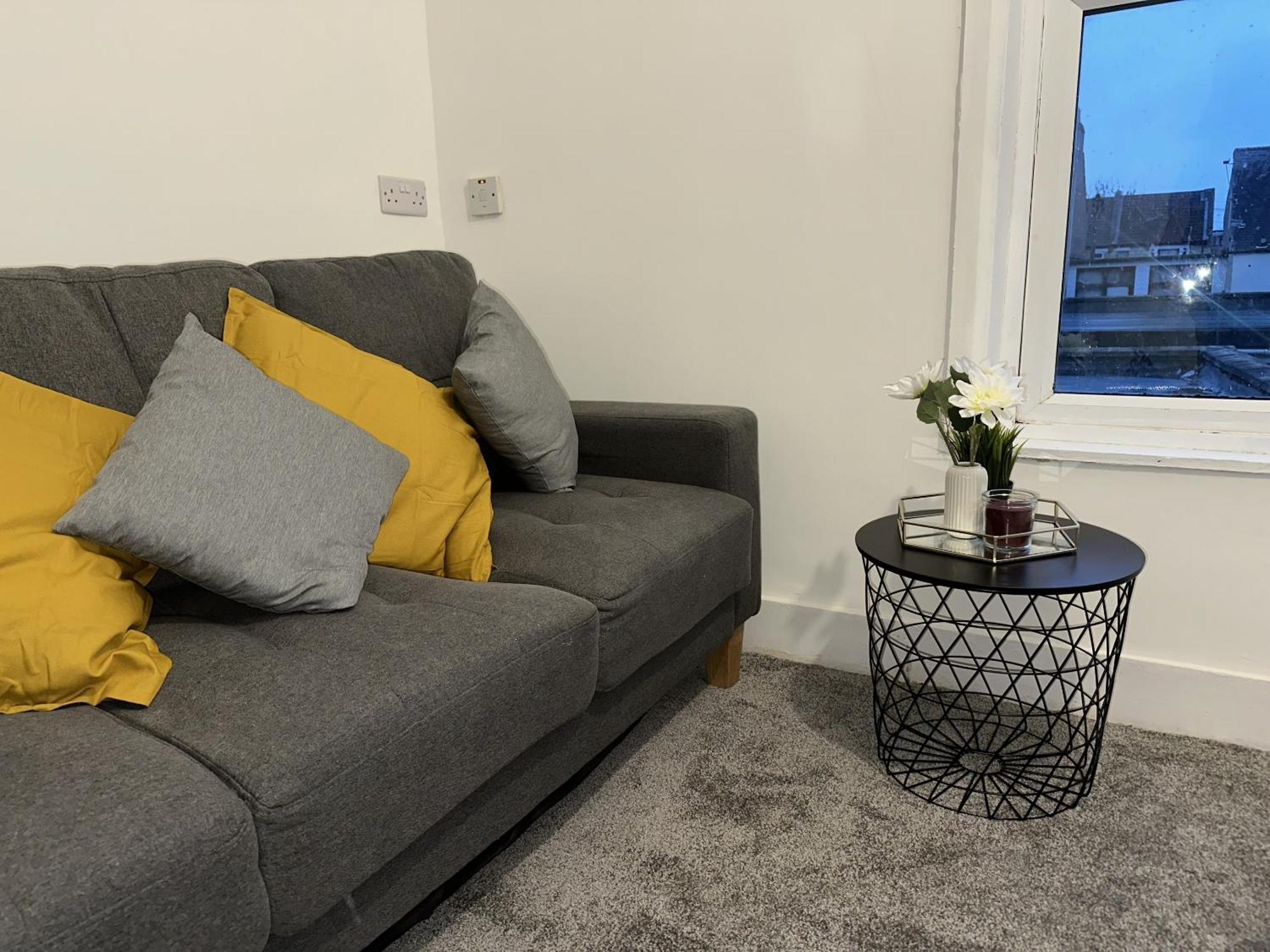Cozy 2 Bed In Ilford- Contractors & Groups Welcome * Londres