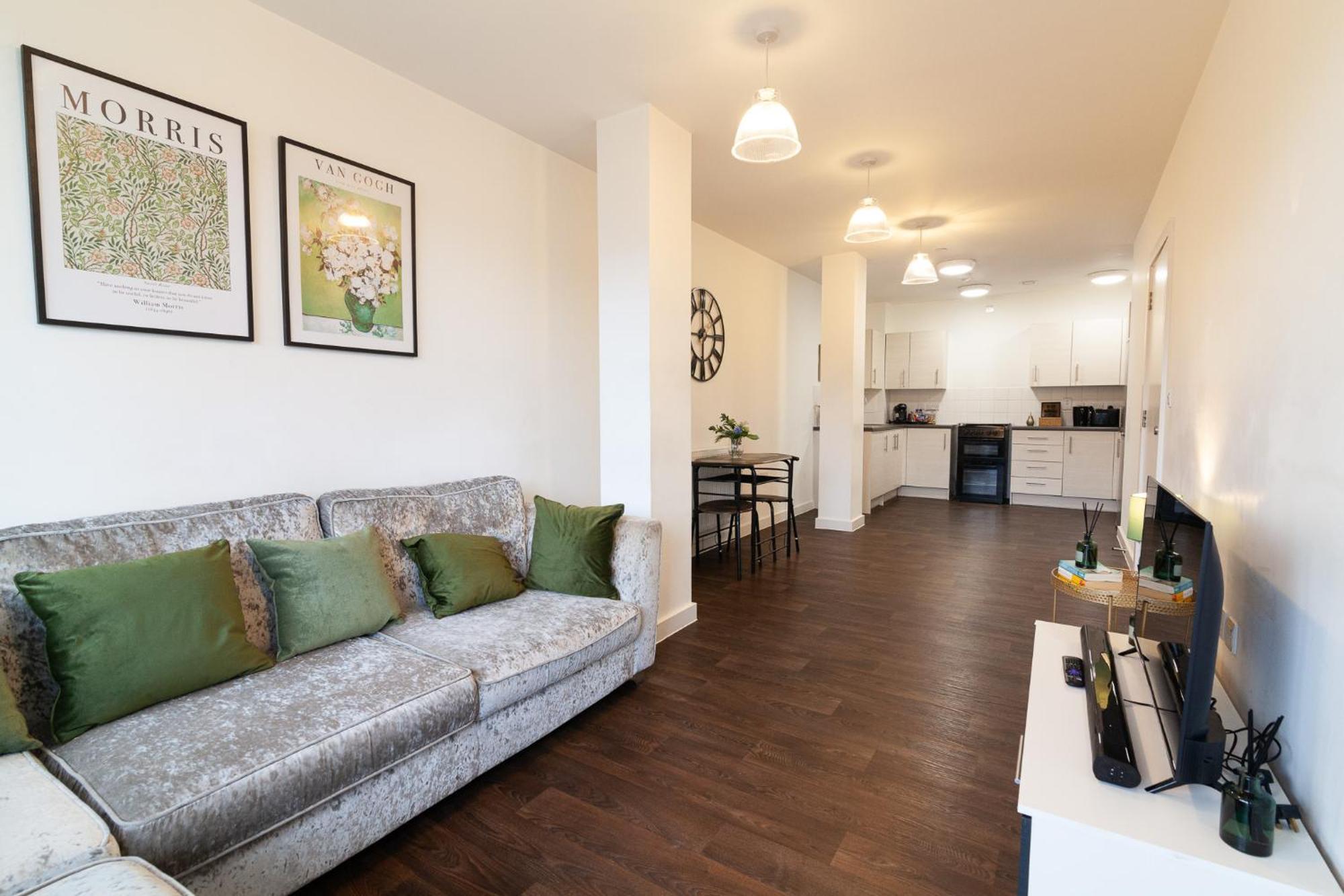 Appartement Spacious And Bright With Balcony Views Londres