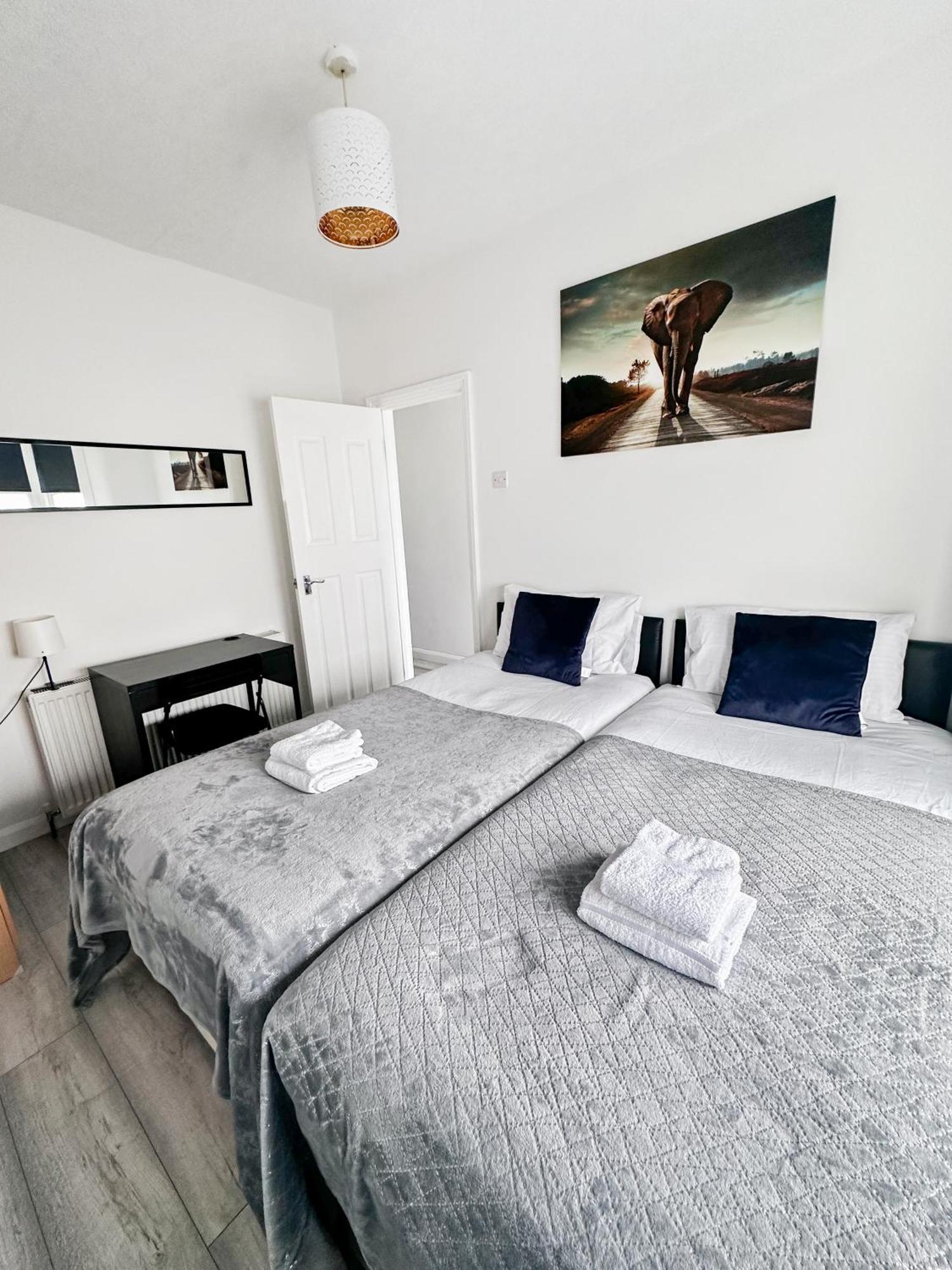 Stratford 3 Bed Garden By Dluxoria Short Lets & Serviced Greater Apartamento