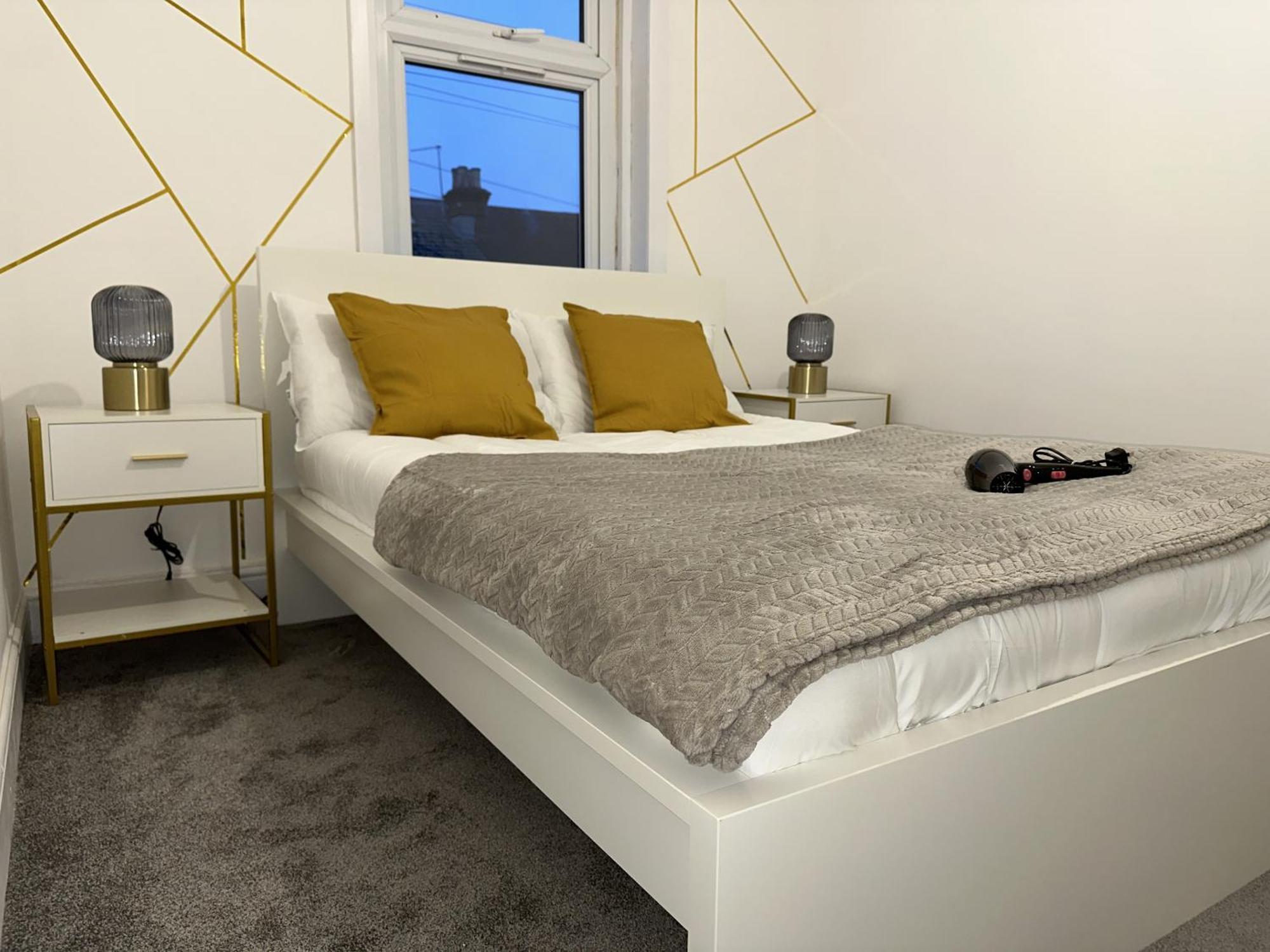 Cozy 2 Bed In Ilford- Contractors & Groups Welcome * Londres