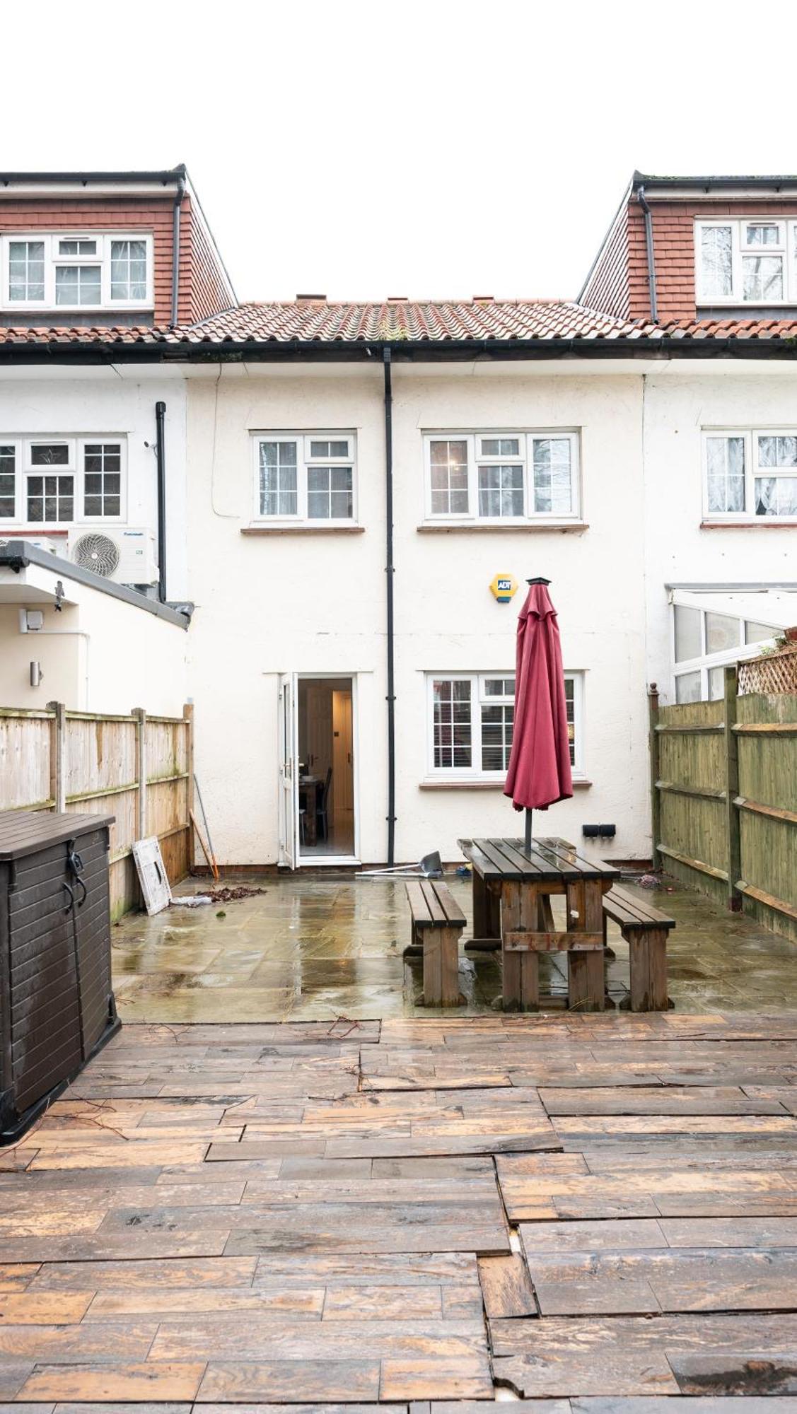 Beautiful 2 Large Bedroom House In Zone 2 Appartement