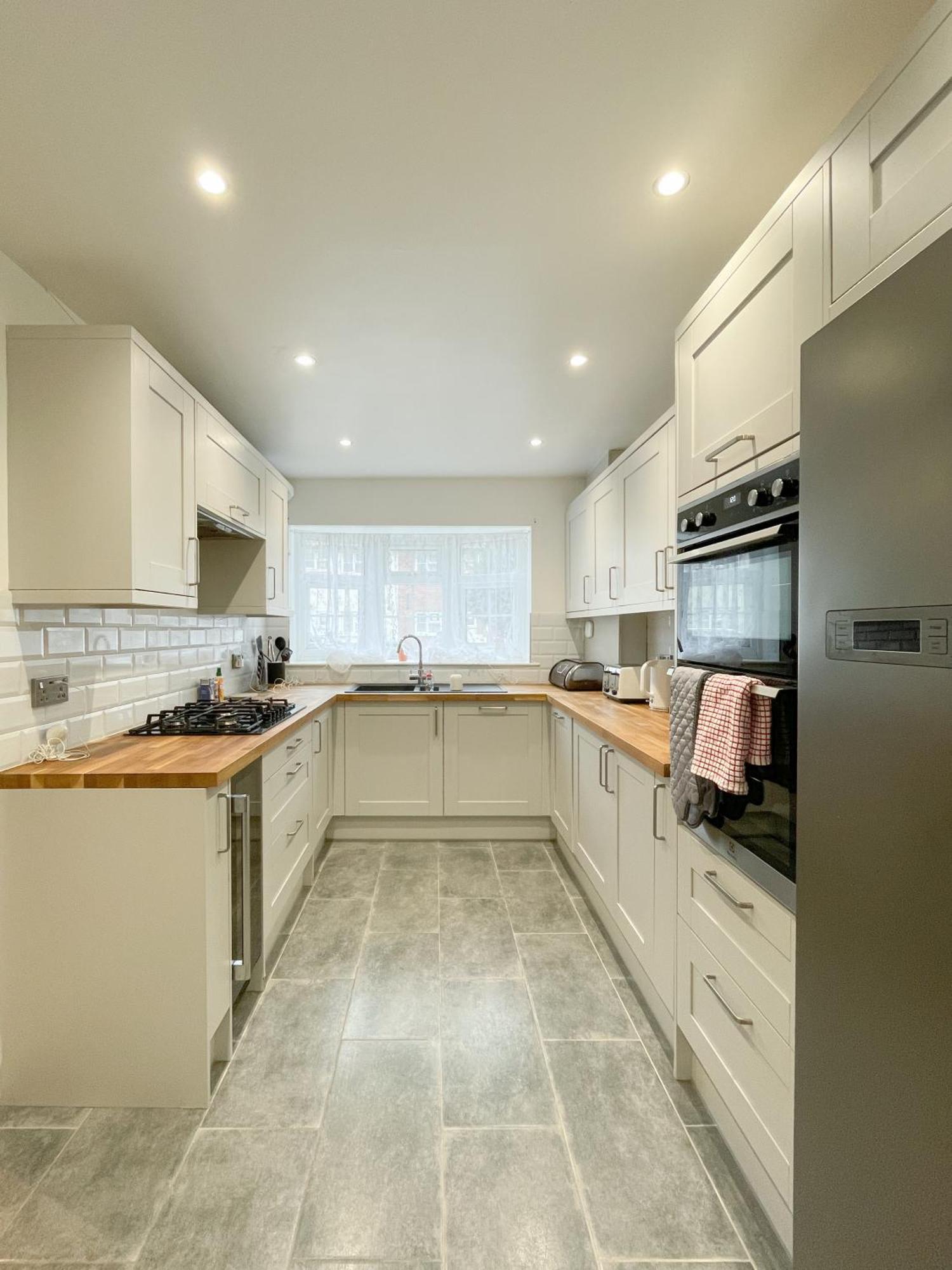 Appartement Beautiful 2 Large Bedroom House In Zone 2 *