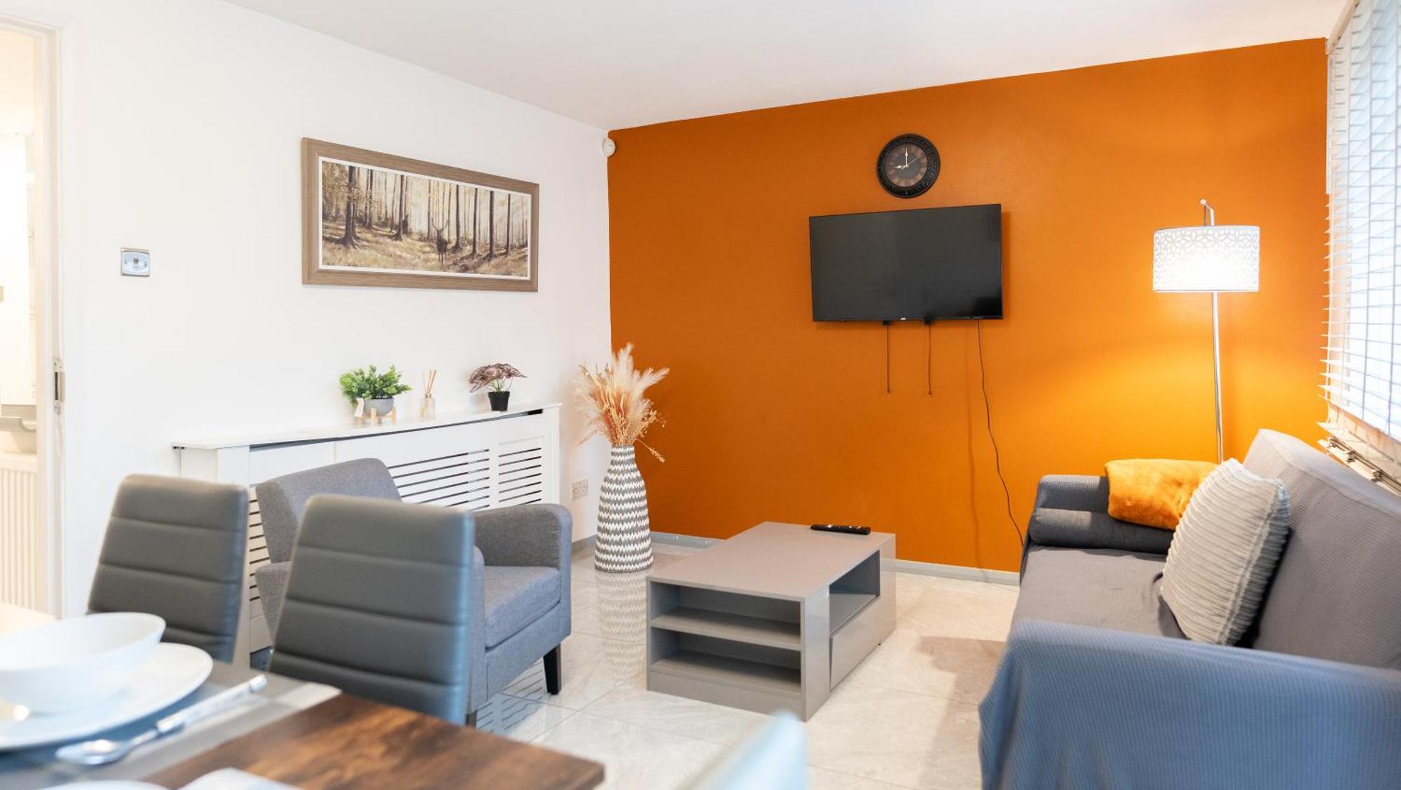 Beautiful 2 Large Bedroom House In Zone 2 Appartement