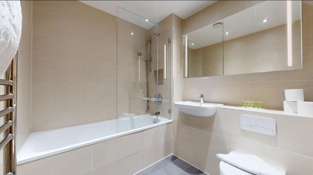 Modern 2 Bedroom Canary Wharf O2 Arena Excel - Great Transport Links Londres
