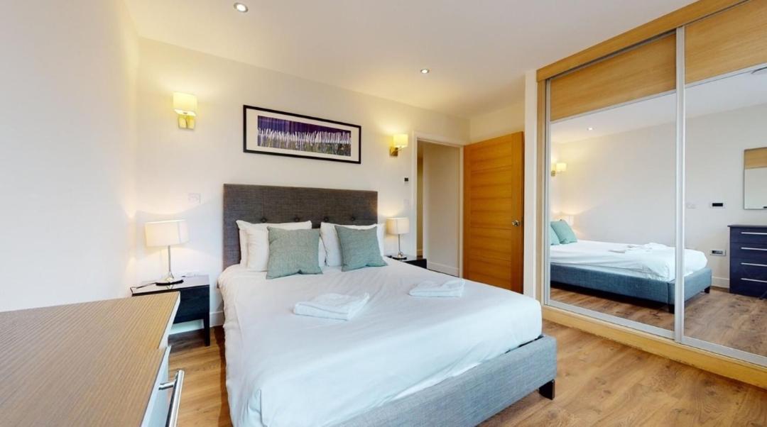 Modern 2 Bedroom Canary Wharf O2 Arena Excel - Great Transport Links Appartement Londres