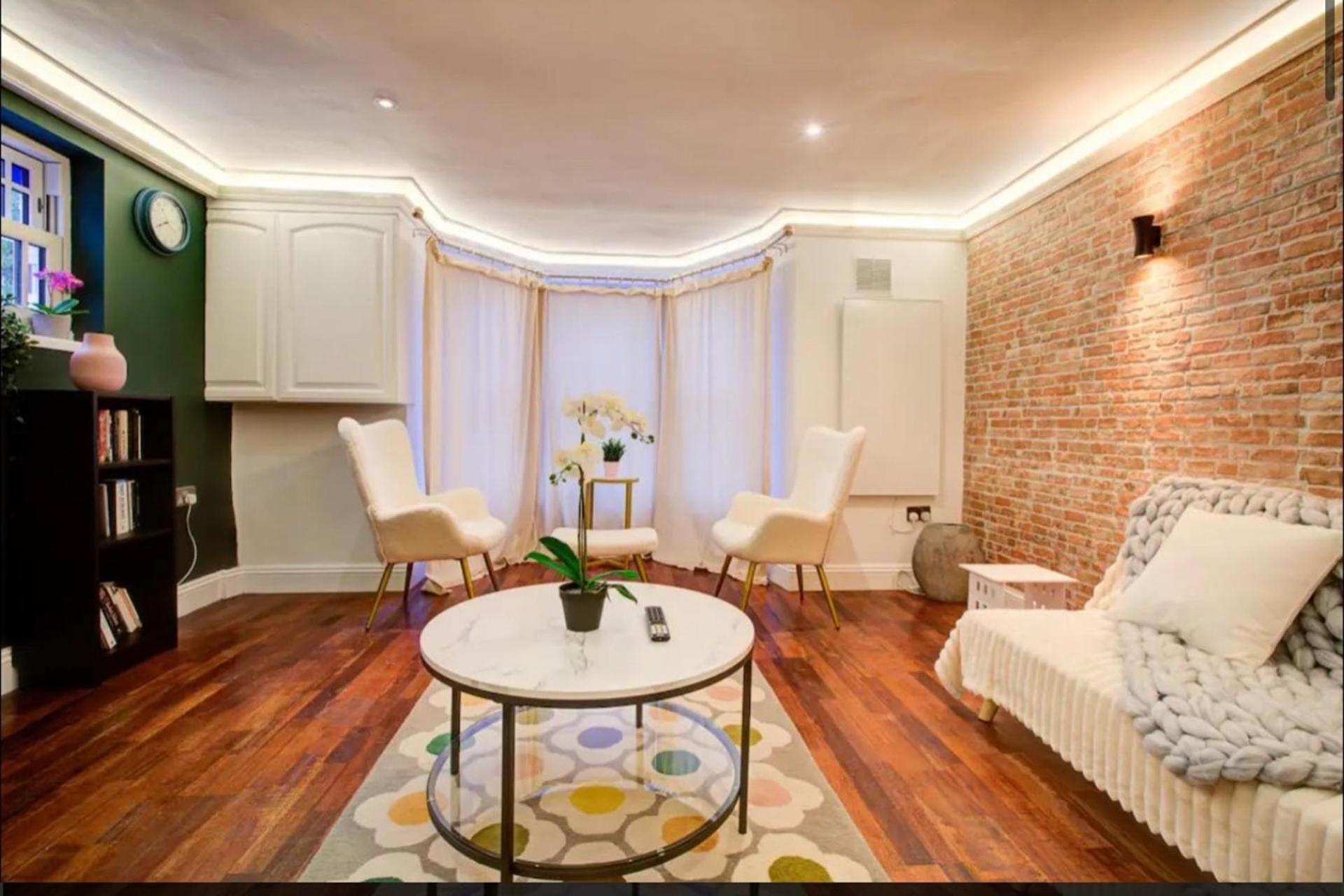 Beautiful Oasis 1 Bed Sleeps 3 Apartamento *