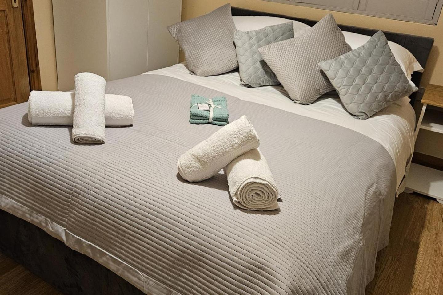Appartement Cockfosters - - Sleeps 3 - Near Underground Londres