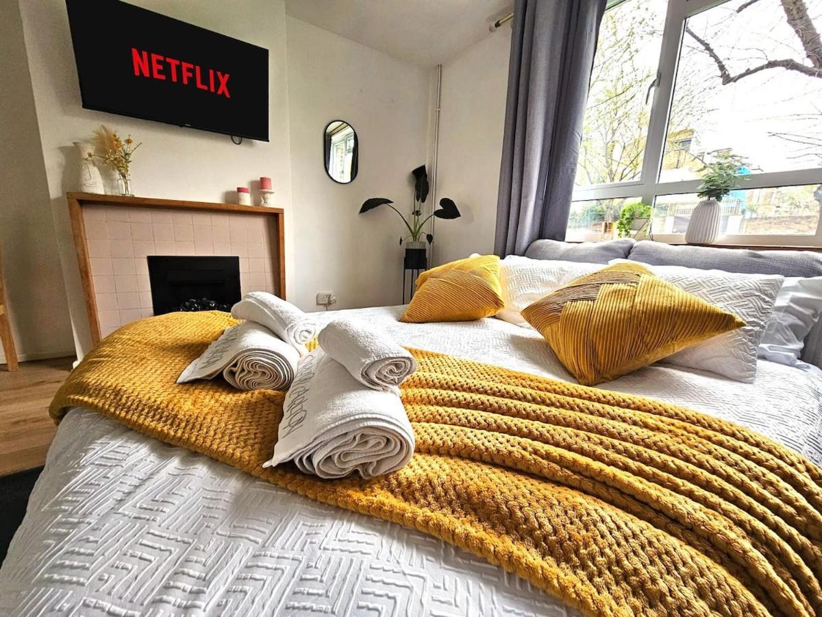 Golden Maisonette Next To Camden Town With Private Parking Apartamento Londres
