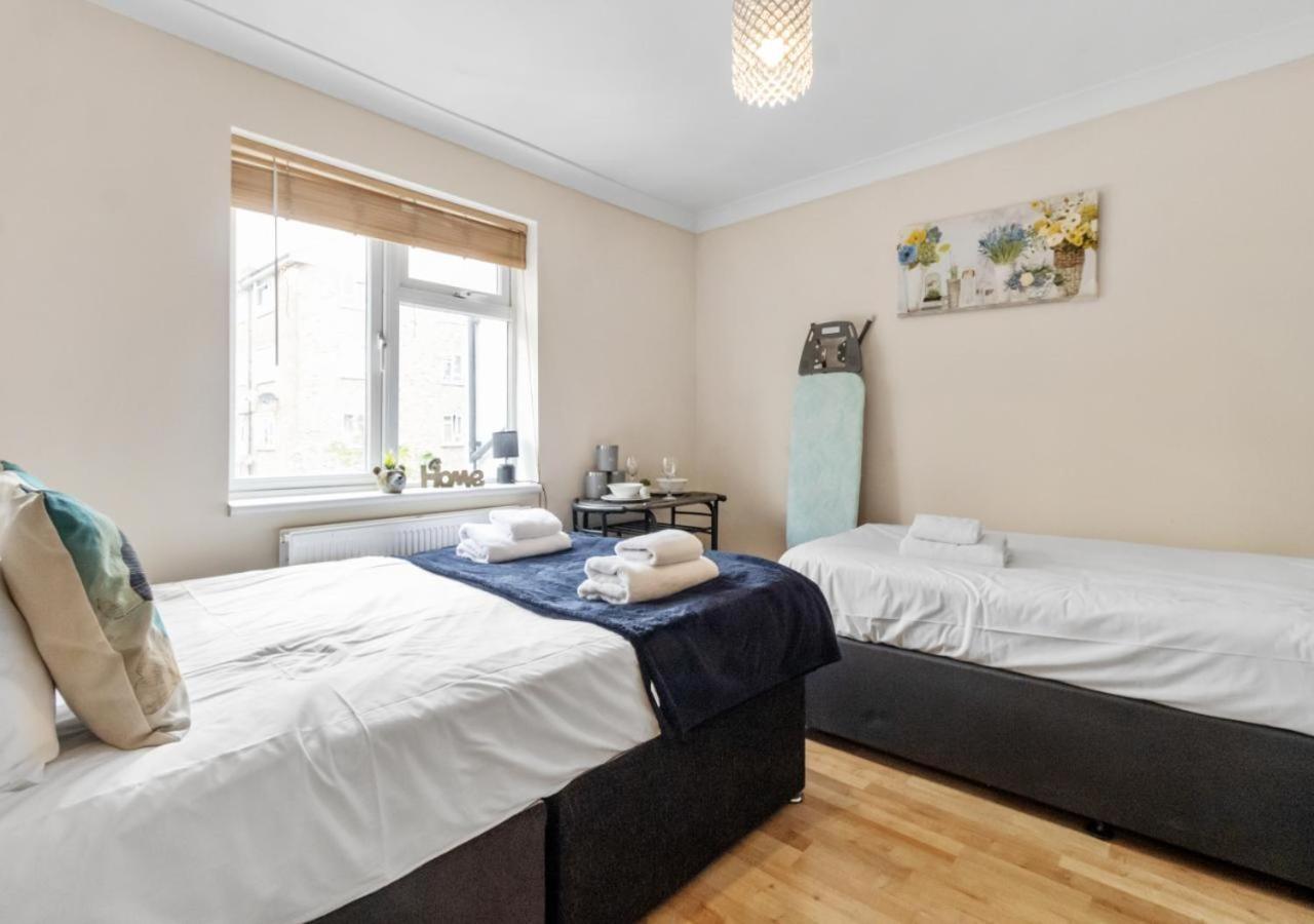 Experience Comfort & Style Cosy Private In Roundway Appartement Londres