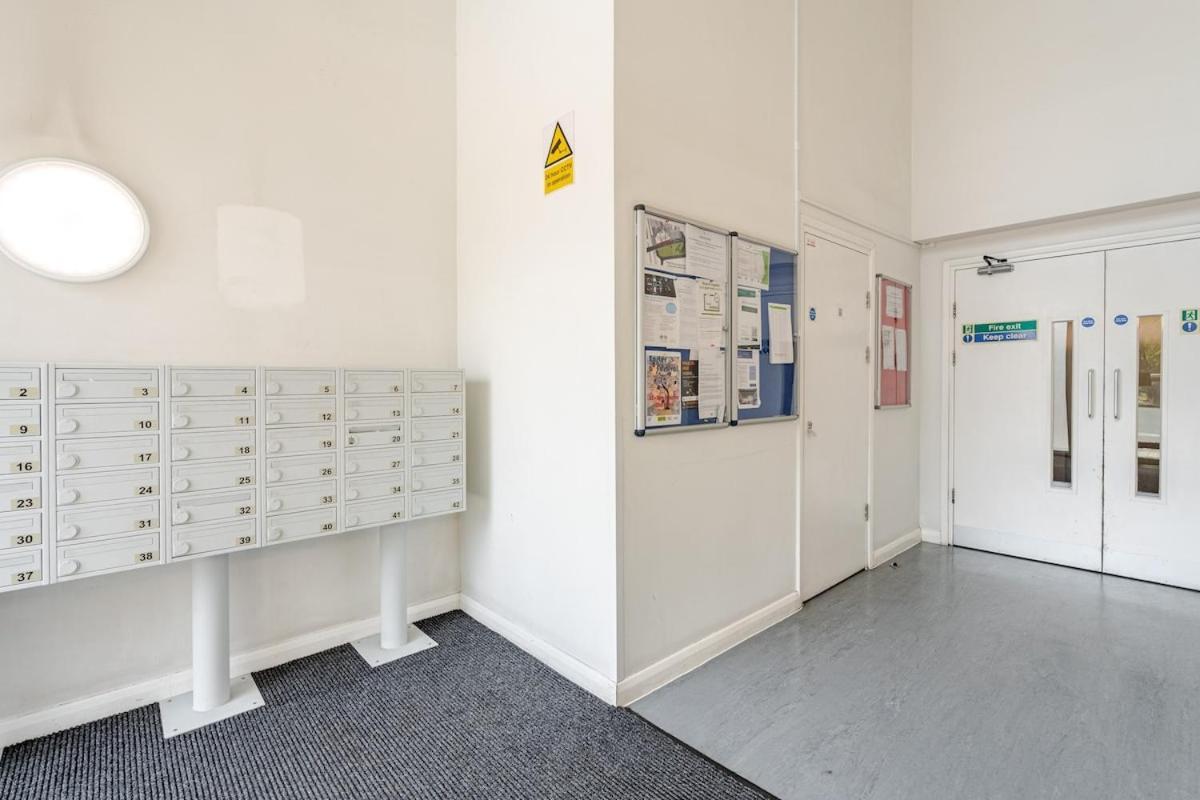 1 Bedroom In Tottenham 20 Mins To & Appartement *