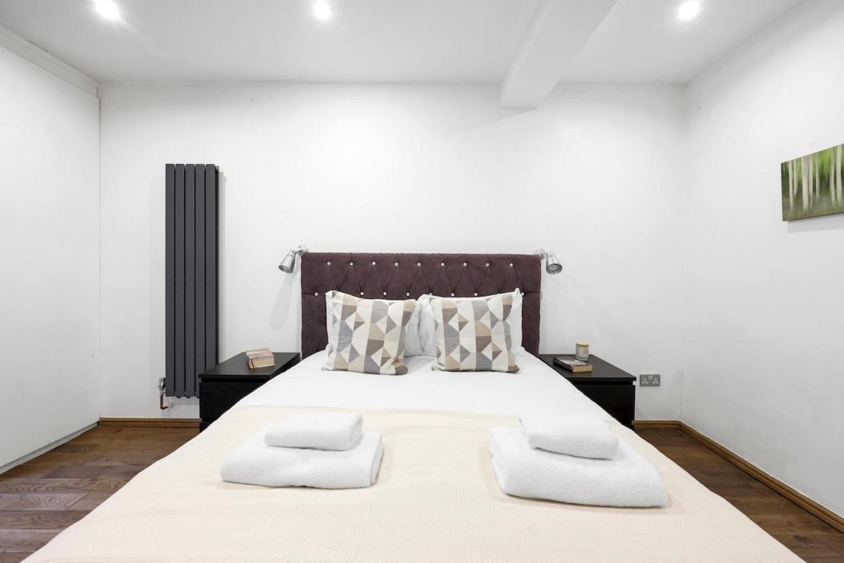 Large 2 Bedroom Warehouse Short Term & Flexible Renting Hoxton With Free Wi-fi Londres
