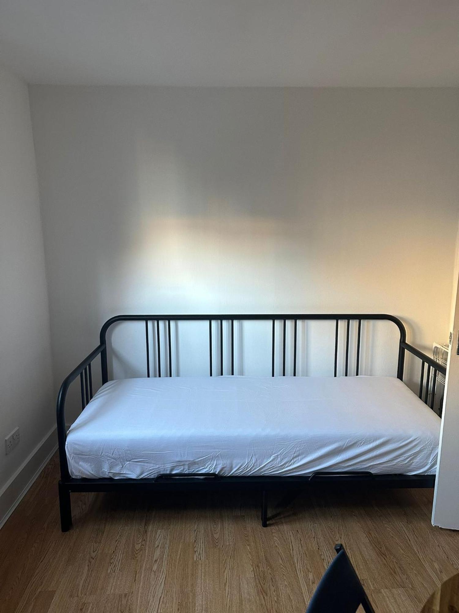 Caledonian 2-br Saver's Flat * Londres