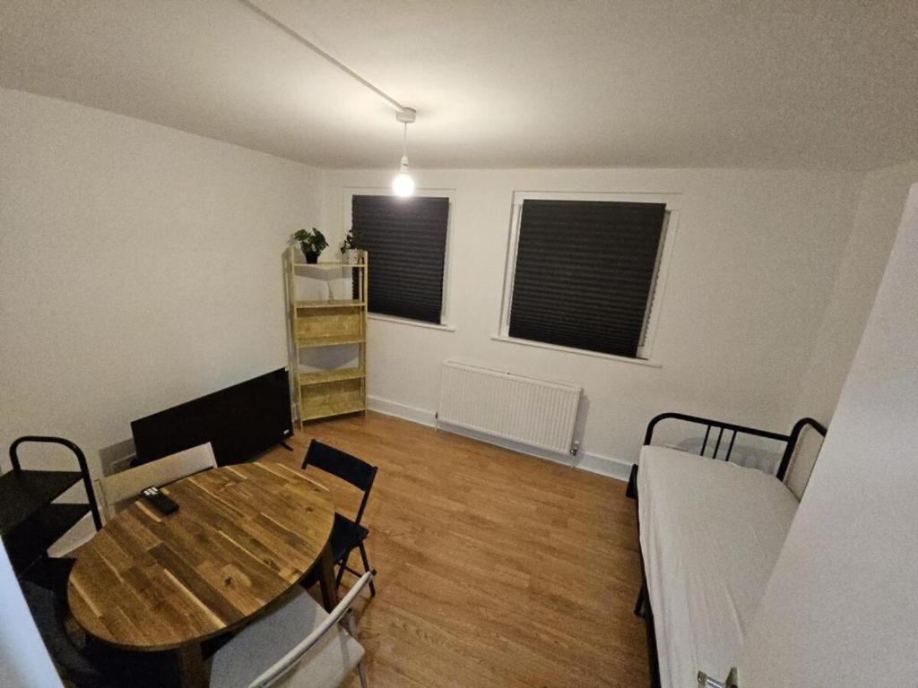 Apartamento Caledonian 2-br Saver's Flat