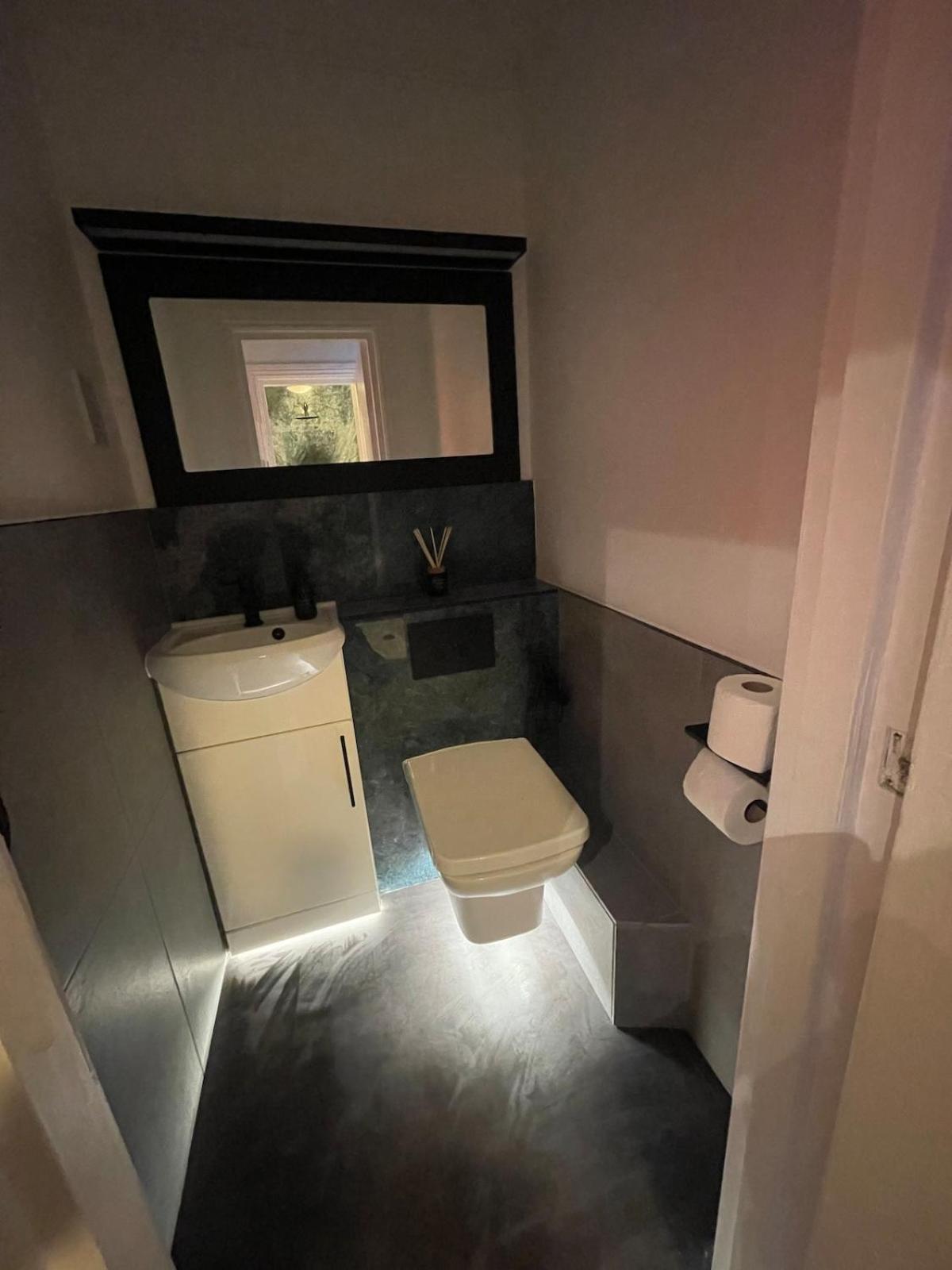 Stylish 1 Bedroom Flat Brixton Apartment *