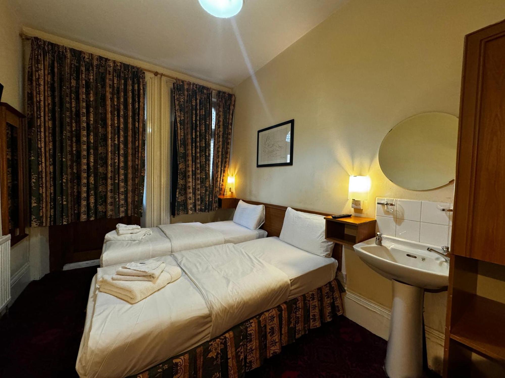 Bridge Park Mini-hôtel 3*