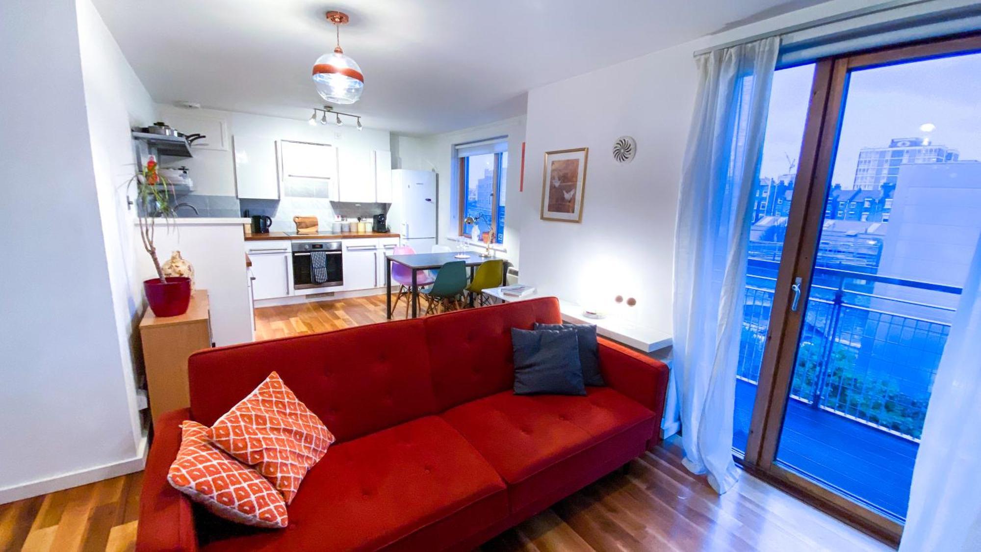 2 Bed Shoreditch With Parking London