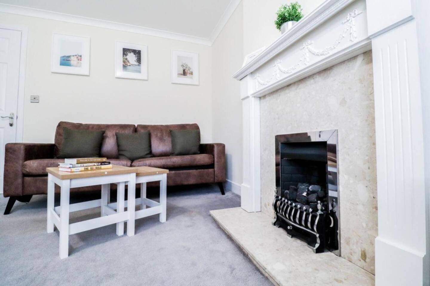 3br House With Parking Near Iron Pier Thames River * Londres