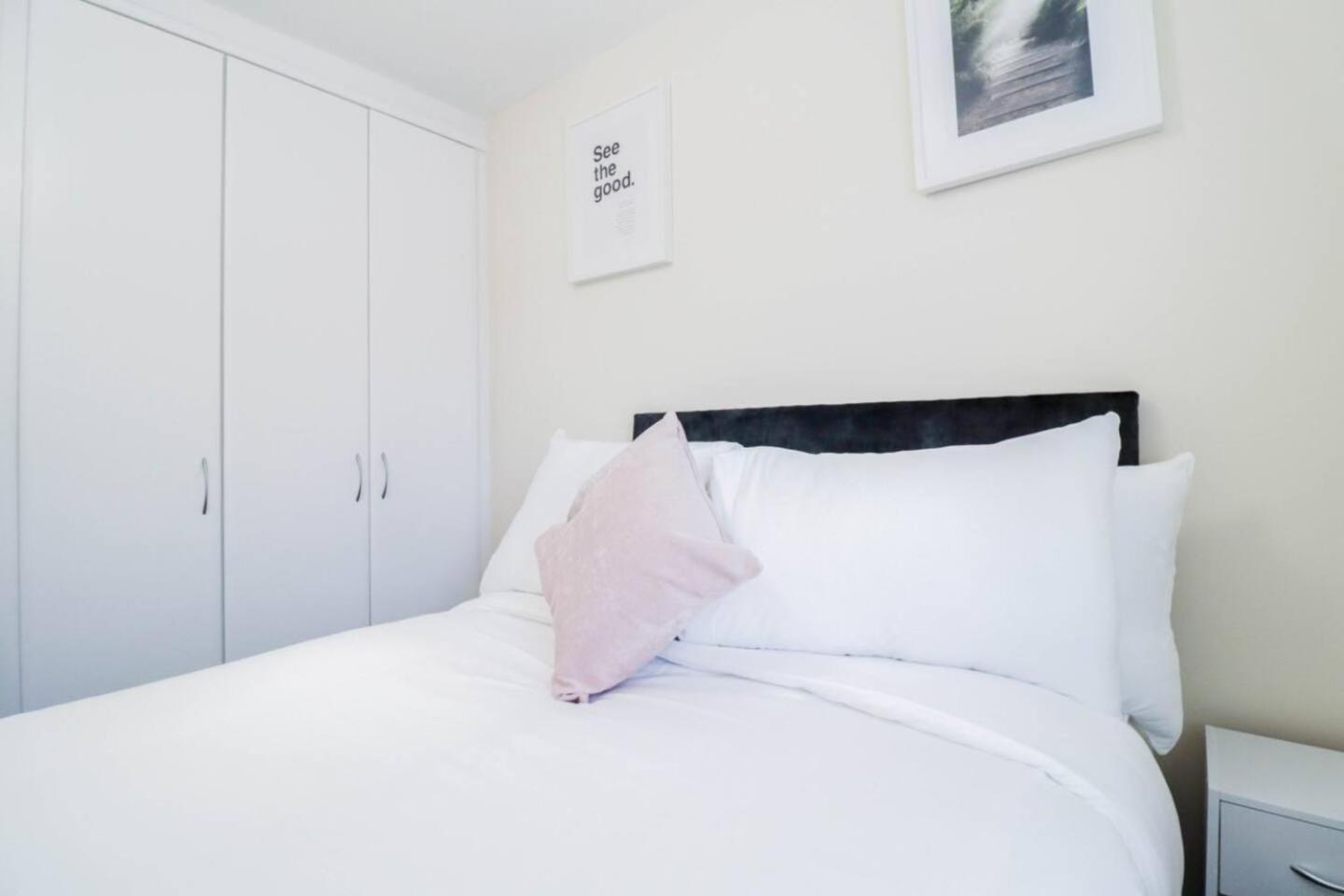 Hébergement de vacances 3br House With Parking Near Iron Pier Thames River