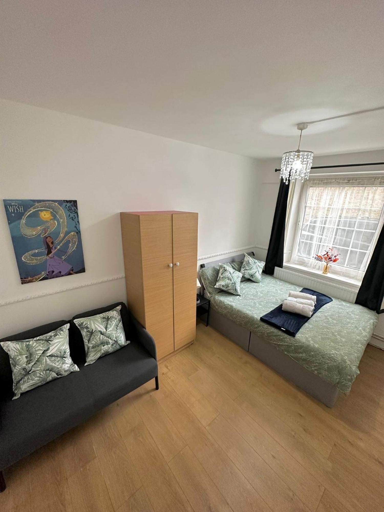 Lovely Spacious 2 Bedroom Flat In Bethnal Green, 3mins Away From Station Appartement *