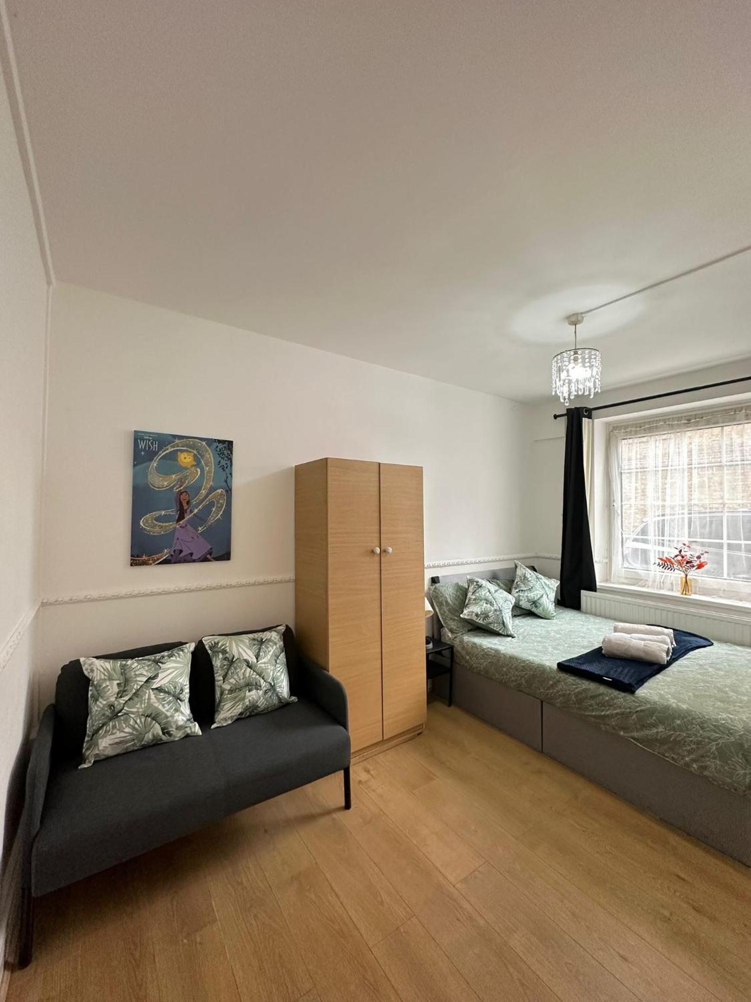 Lovely Spacious 2 Bedroom Flat In Bethnal Green, 3mins Away From Station Appartement Londres