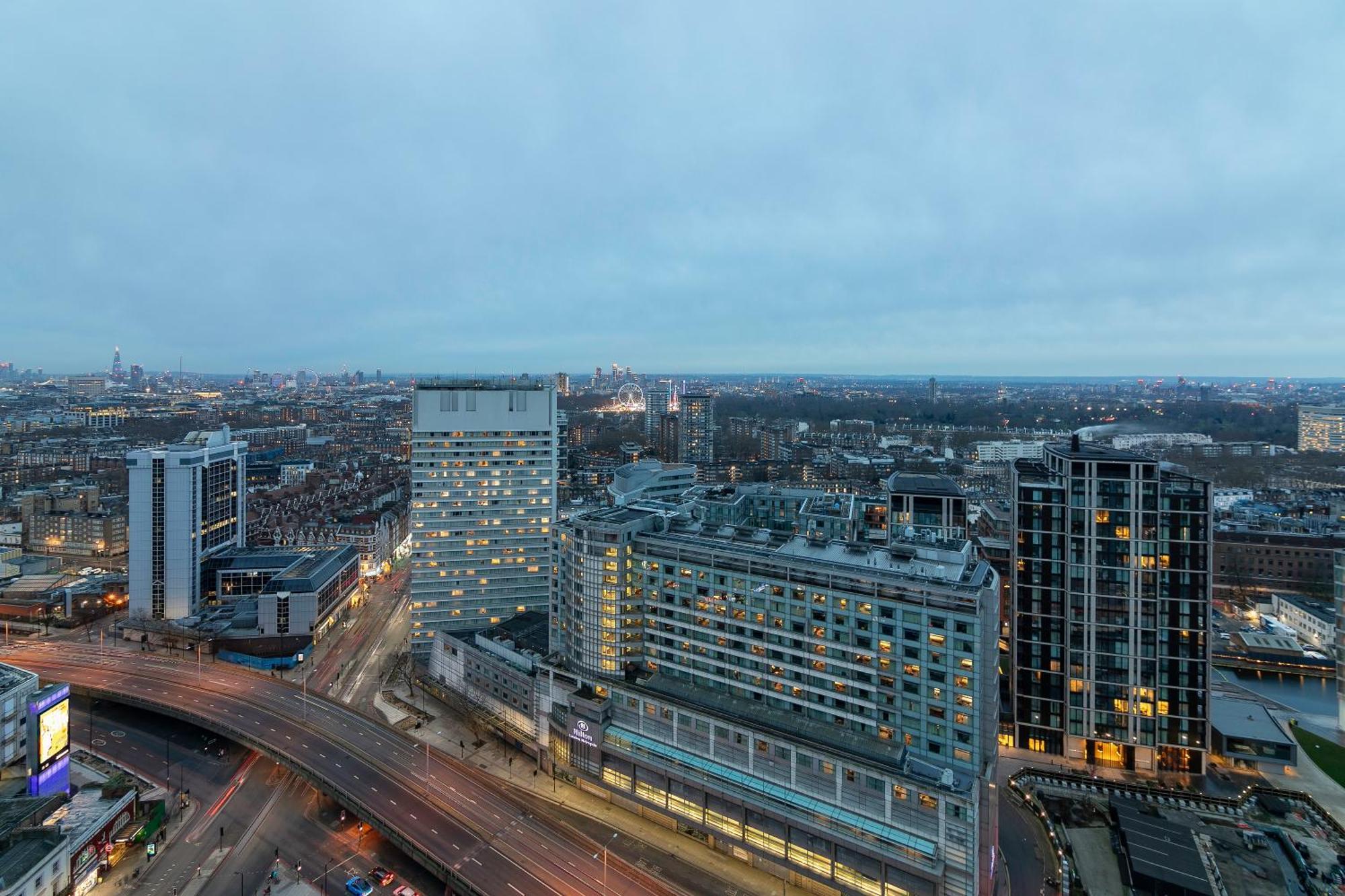 Luxury 2-bed Next To Hyde Park Appartement