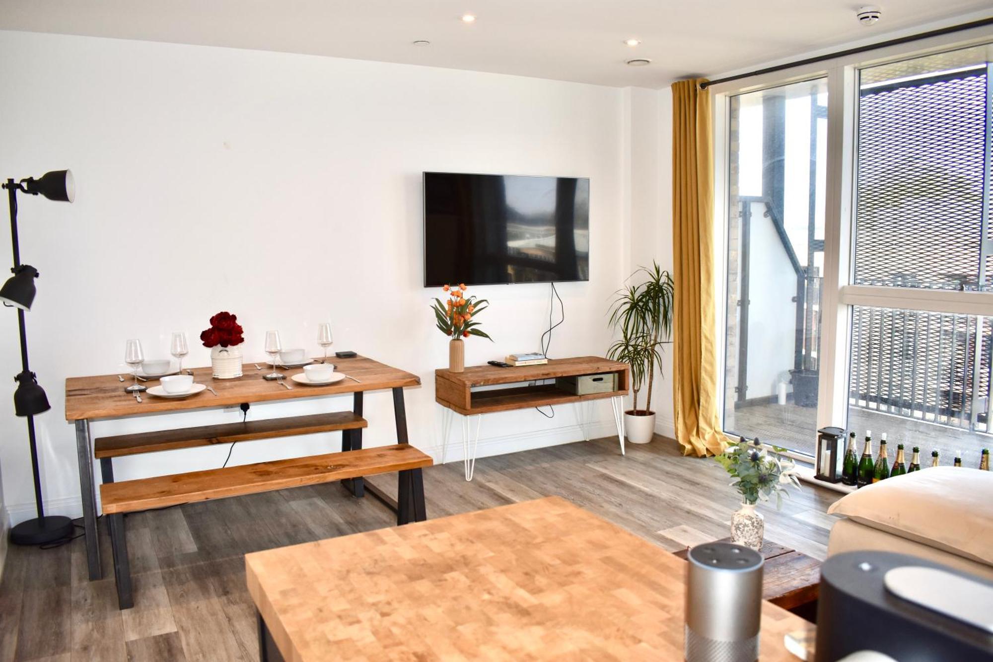 Balcony High End 2-bed Flat In Camberwell For 6 * Londres