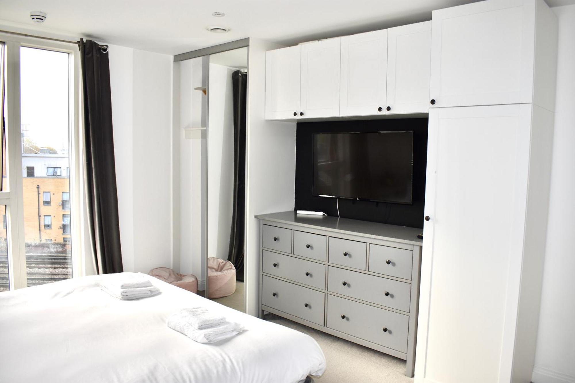 Balcony High End 2-bed Flat In Camberwell For 6 Appartement *