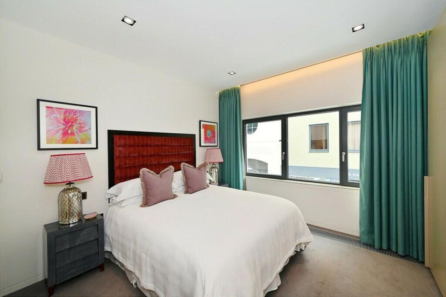 4 Million Pound Mayfair Parklane Large Luxury Sleeps 6 120sqm Londres