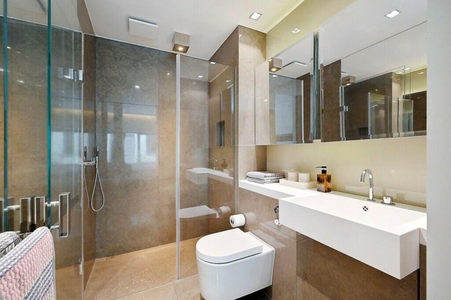 4 Million Pound Mayfair Parklane Large Luxury Sleeps 6 120sqm Londres
