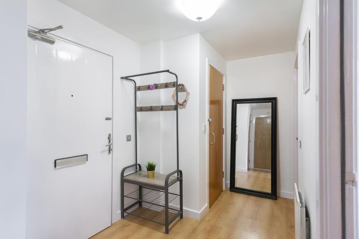 Cozy 2 Bedroom Near Tower Bridge * Londres