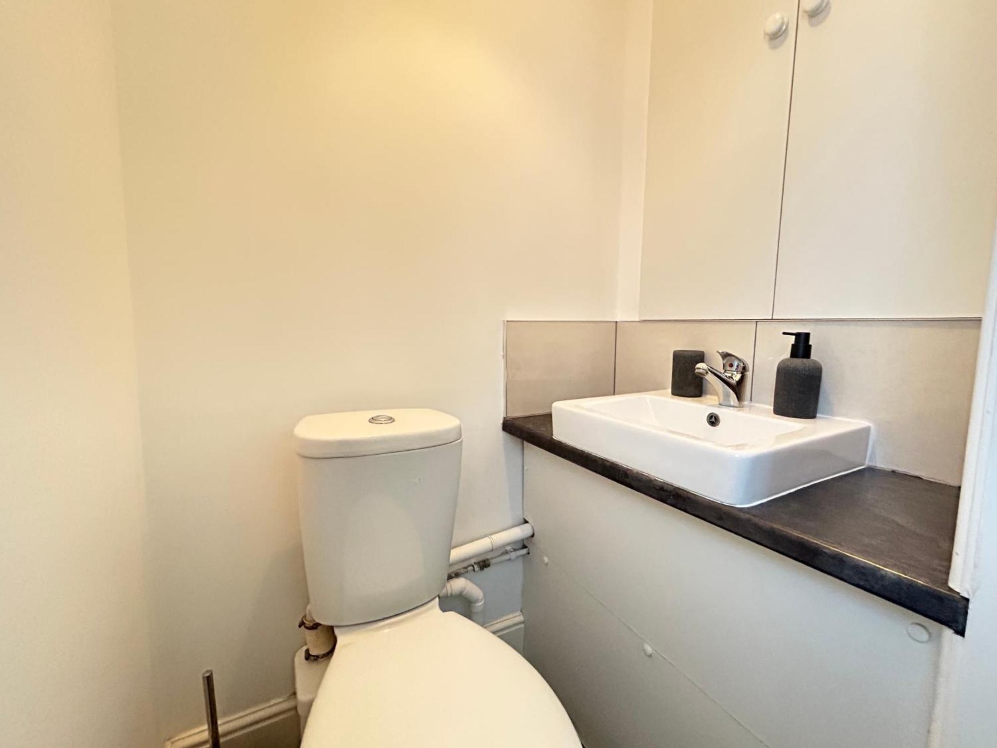 Spacious 3 Bed Near Greenwich Fast Wifi & Free Parking * Londres