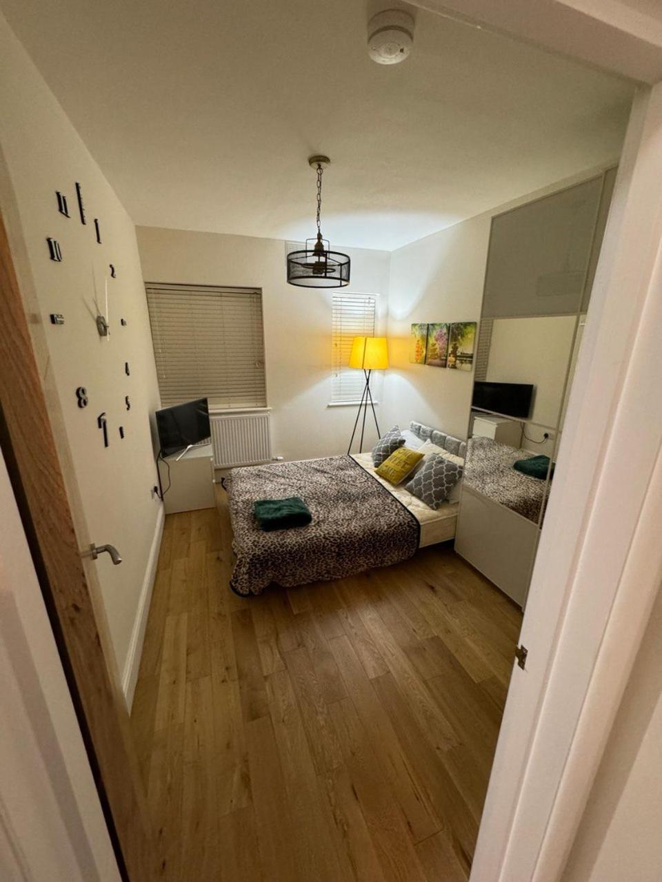 Quarto em Acomodações Particulares Elevateyourstays In Finchley *
