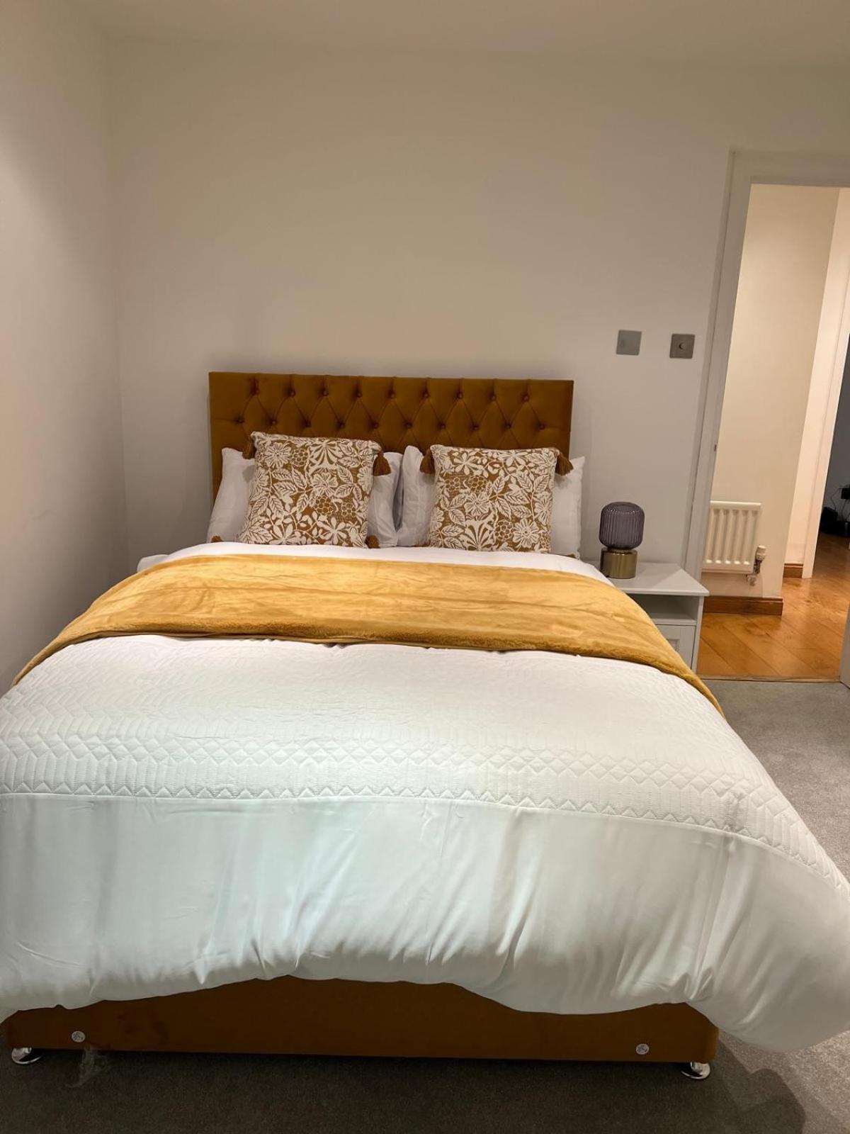 Luxurious 2 Bedroom Flat Britannia Village Appartement Londres