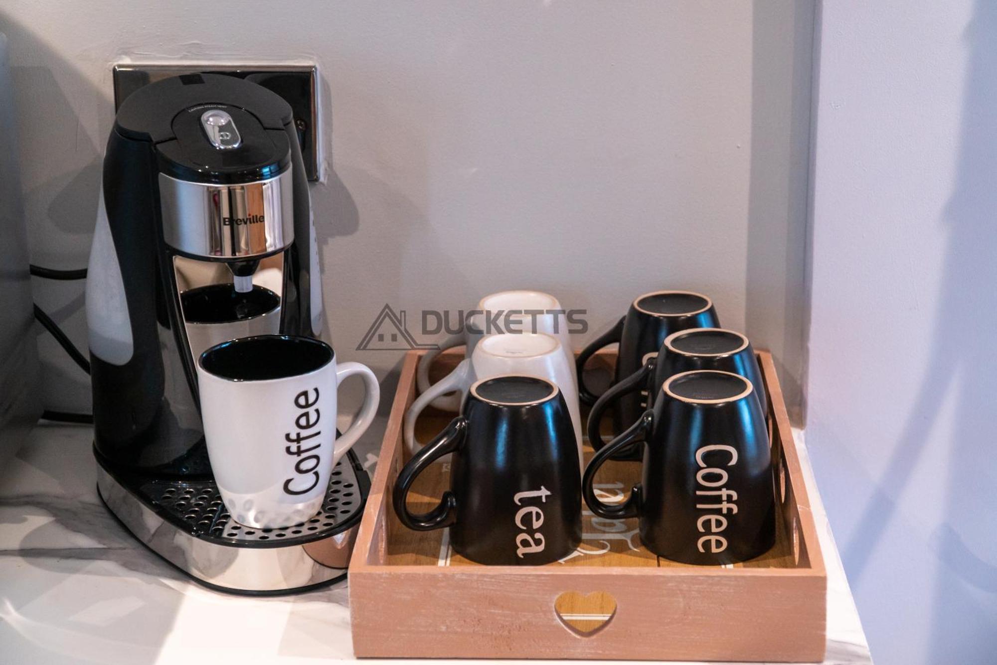 Couette-café Elegance Suits 20 Minutes To *