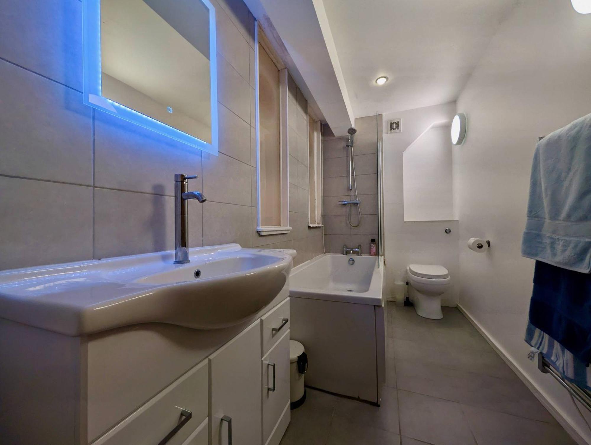 Charming Flat Close To