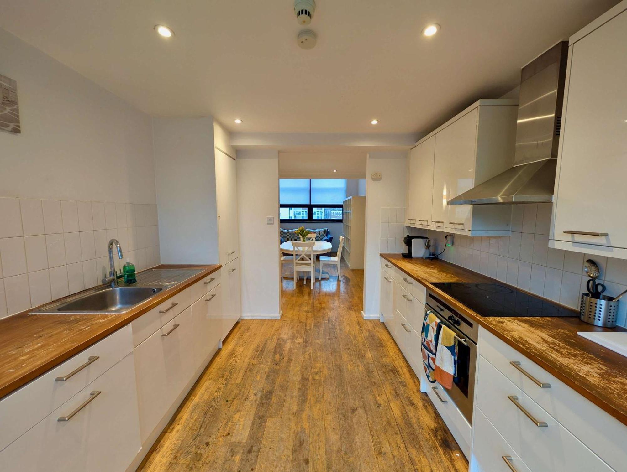 Charming Flat Close To
