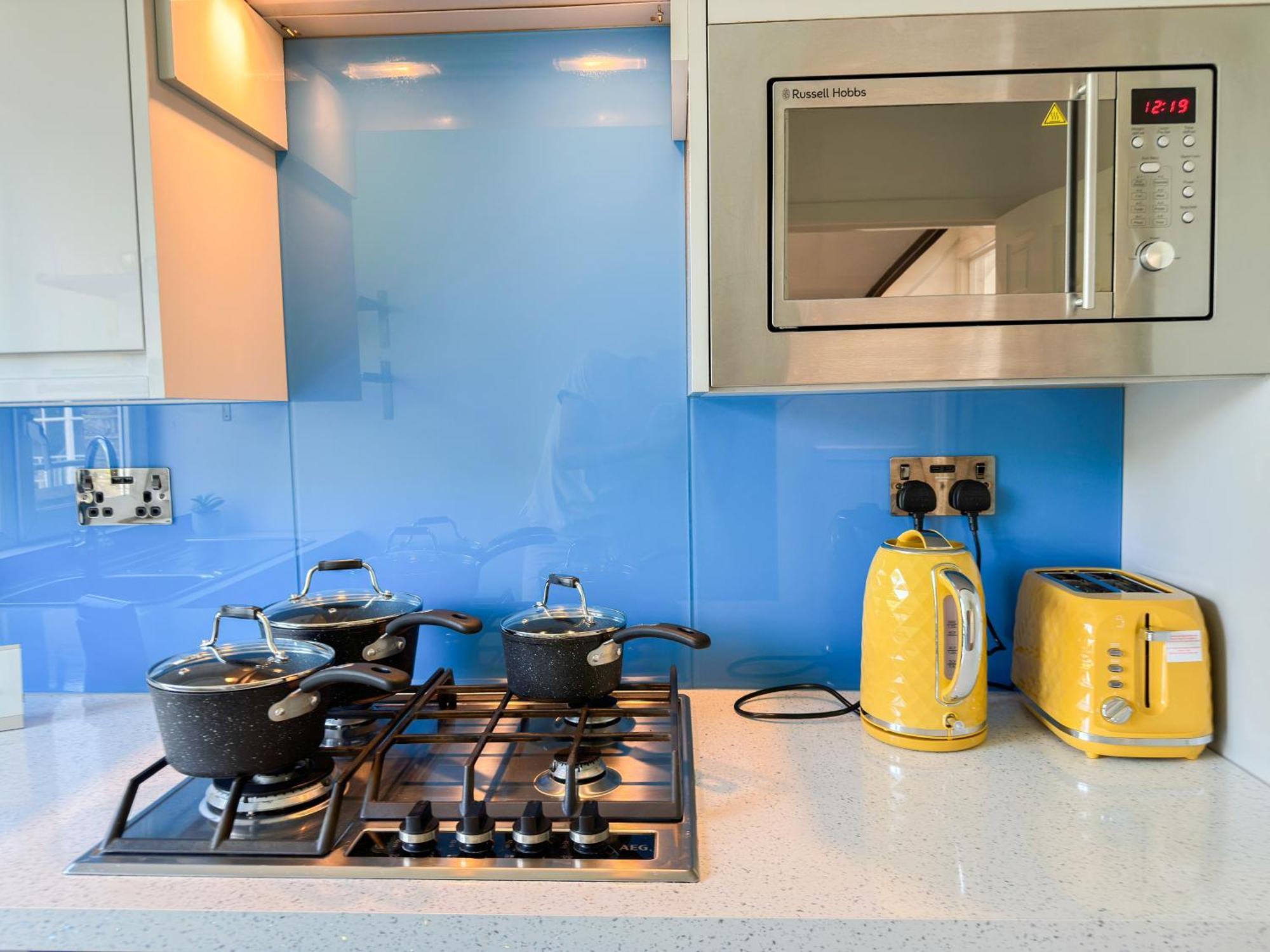 Cozy 2-bedroom Flat With Private Balcony Near Islington Station, Canonbury Londres