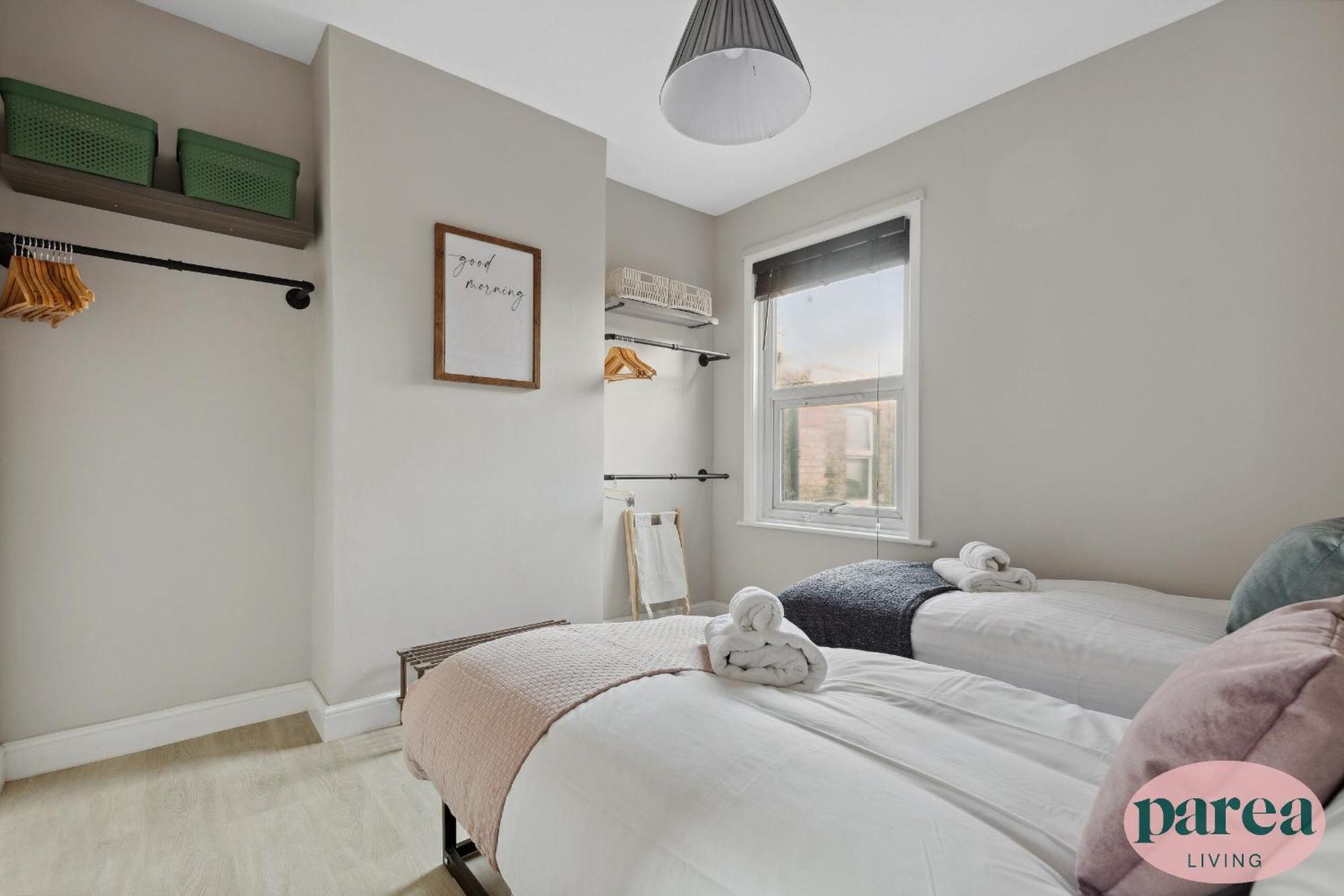 Parea Living - Charming Leyton Cozy East Retreat Appartement