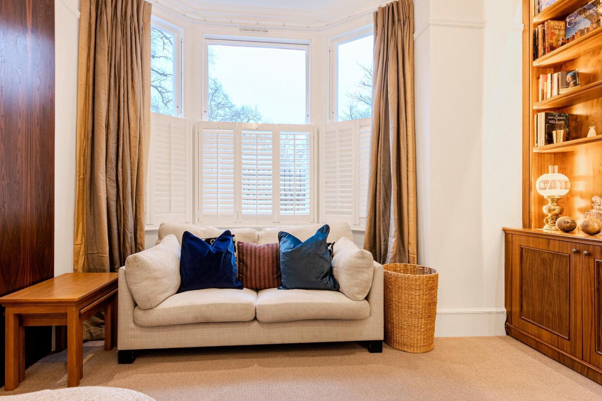 Charming 2br Flat W Garden, 10min Clapham South St Appartement