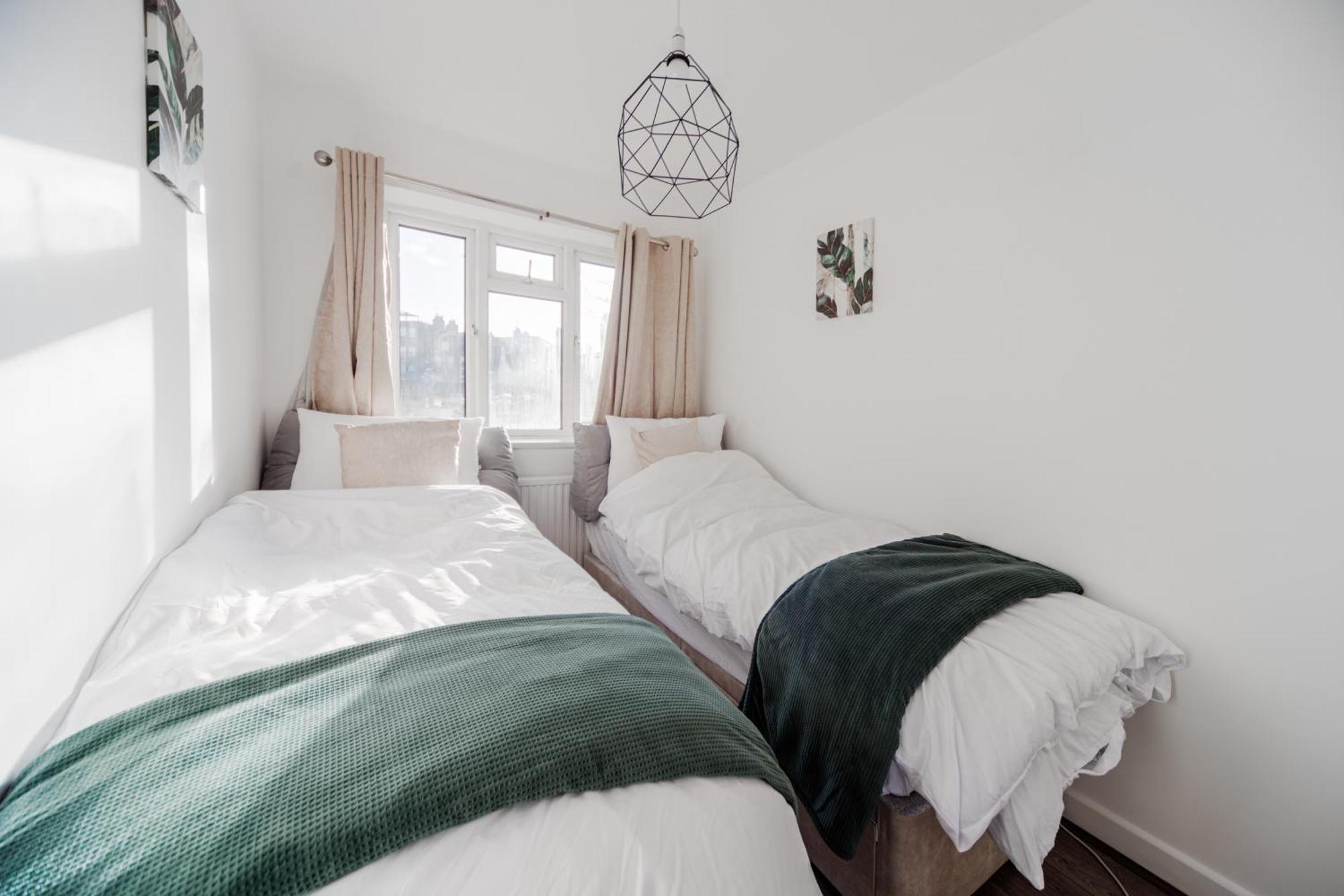 3 Bedroom Flat In Greater
