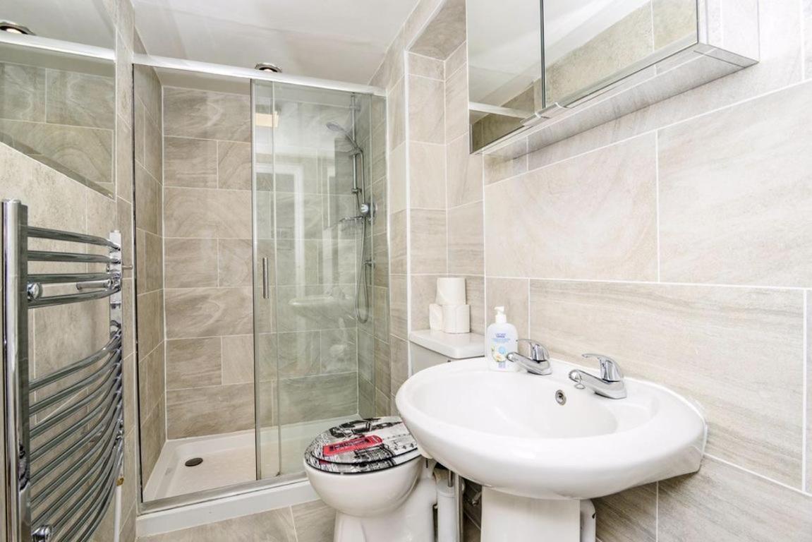 Apartamento Gorgeous First Floor Near Station