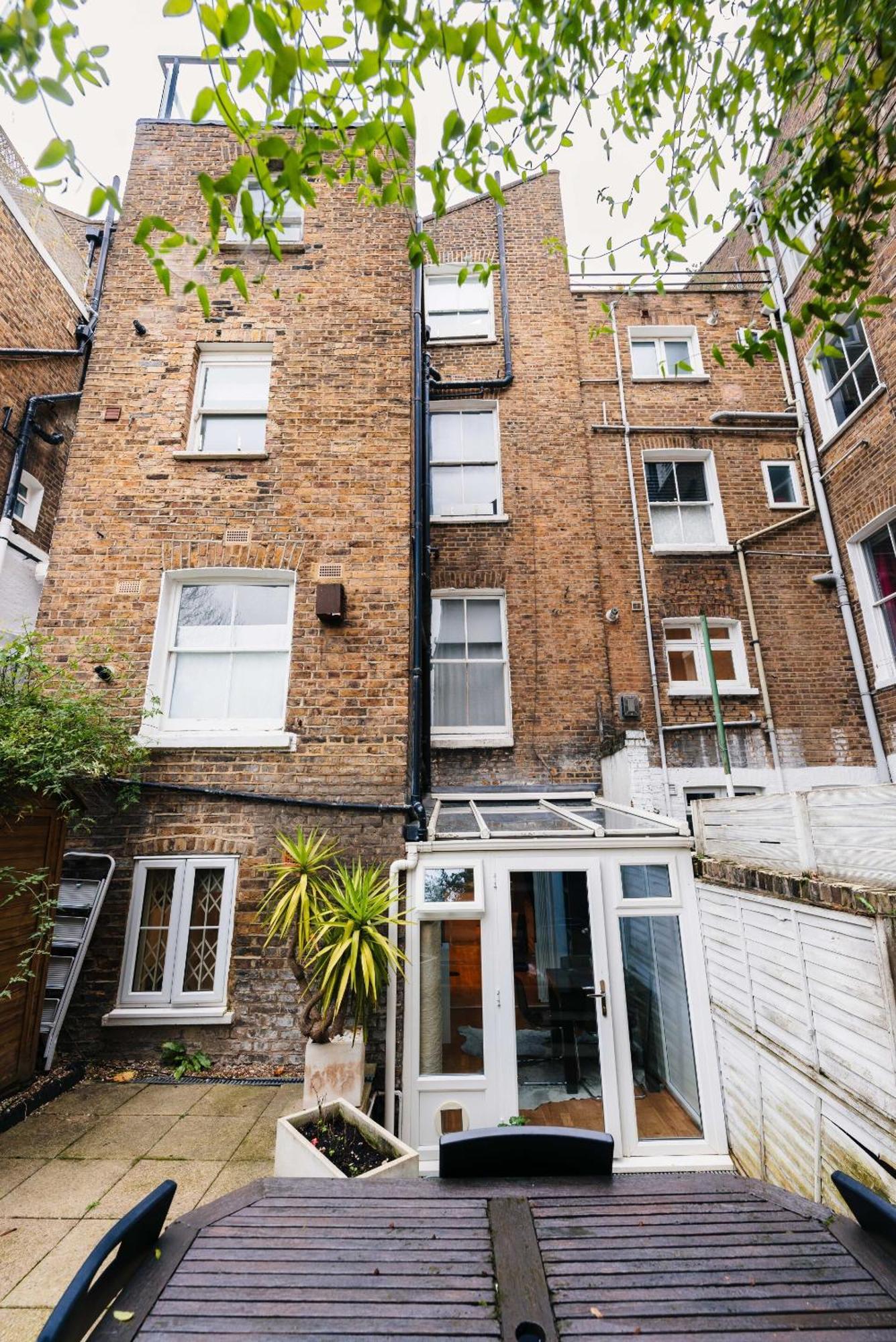 Holiday home 2 Bed Portobello Rd - Moments From Tube! *